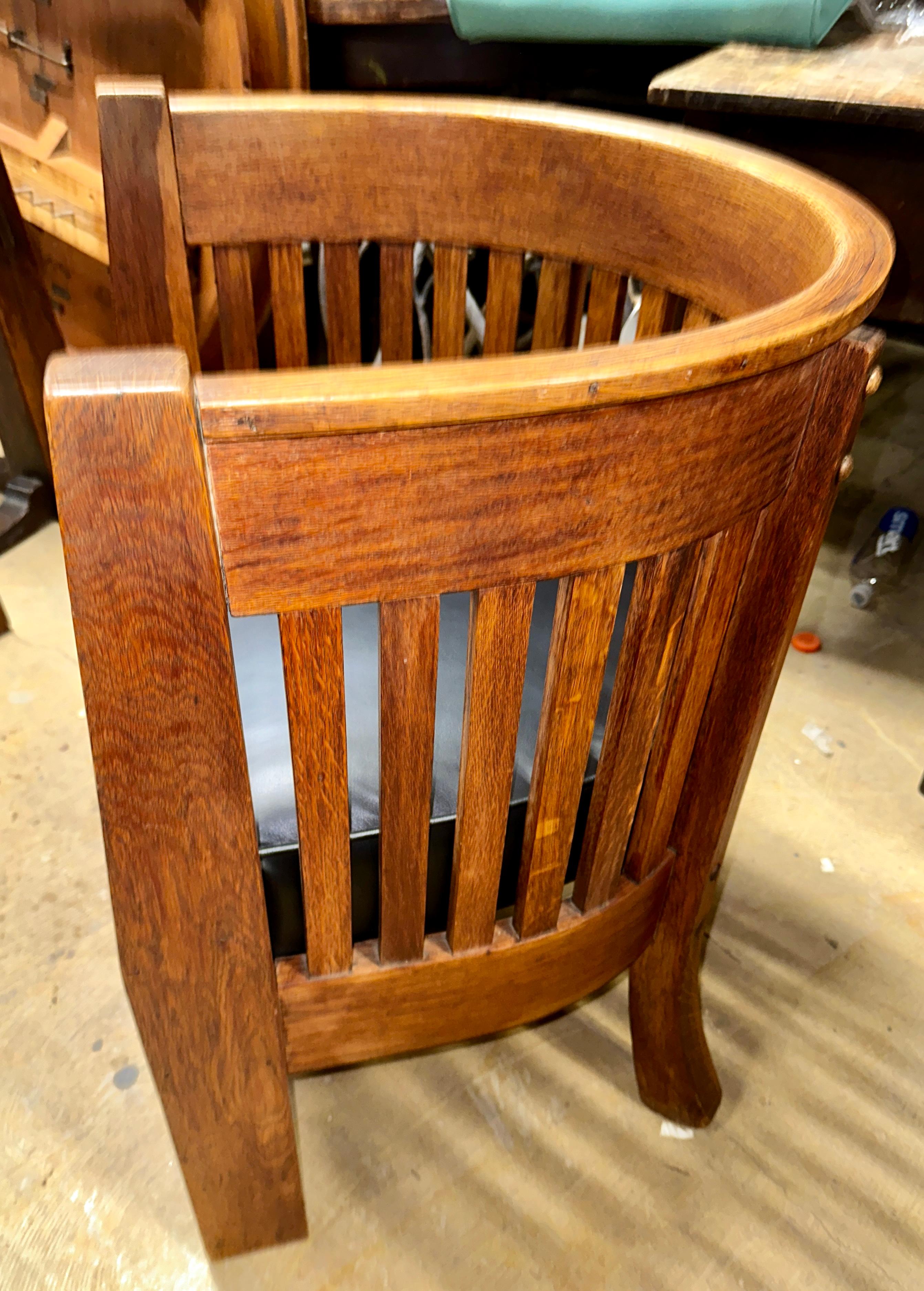 SUPERB Seltener Satz von vier (4) Plial Brothers Stühlen - Stickley Era - W8379 im Angebot 11