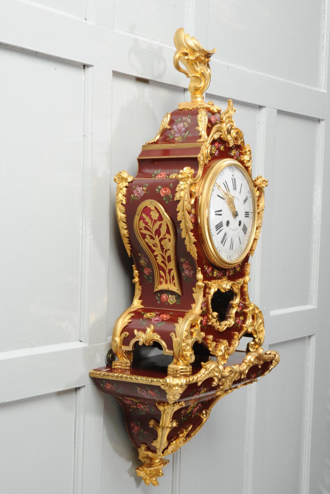 Superb Red Lacquer and Ormolu Bracket Clock In Excellent Condition In Belper, Derbyshire