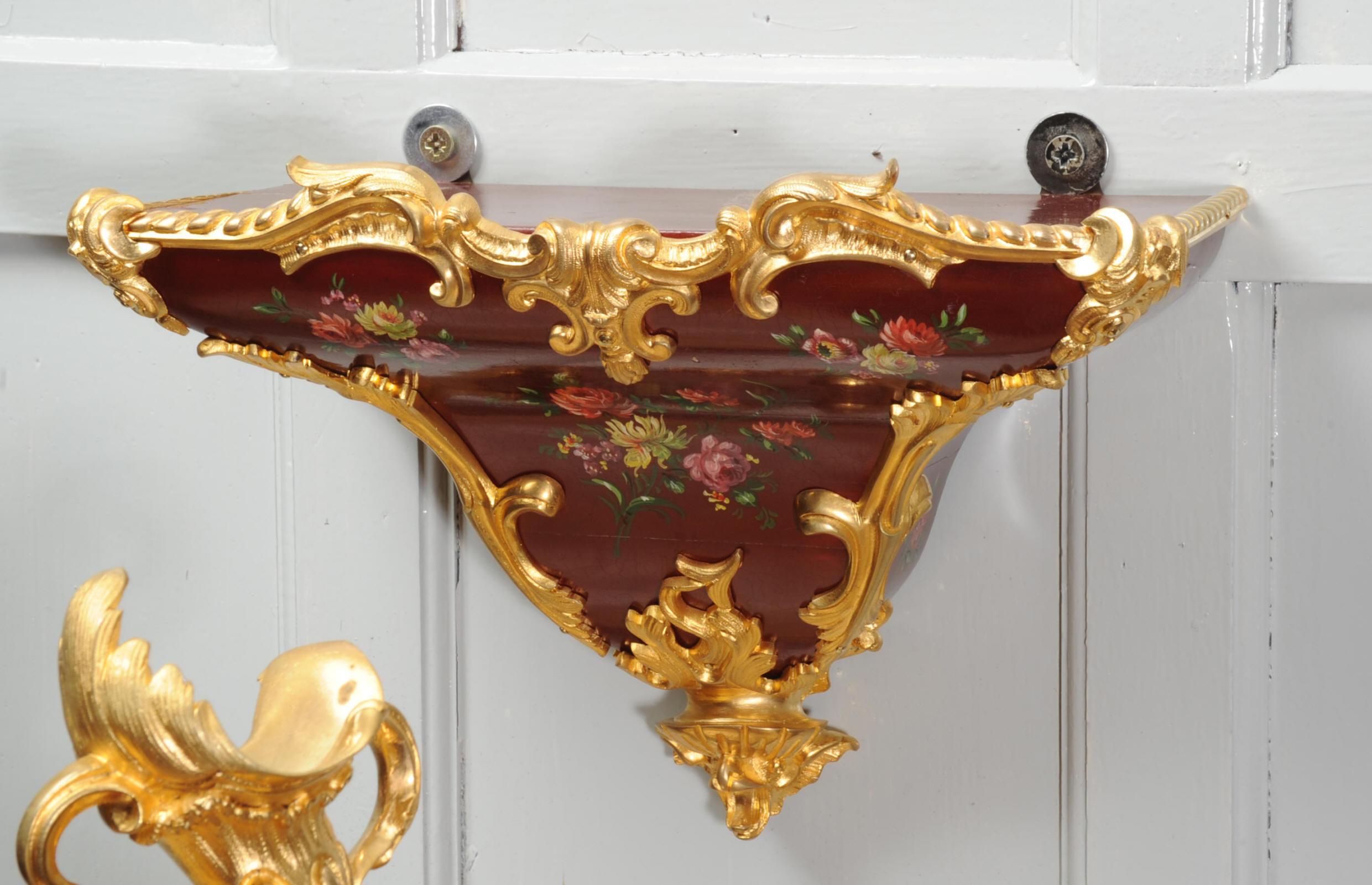 Superb Red Lacquer and Ormolu Bracket Clock 3