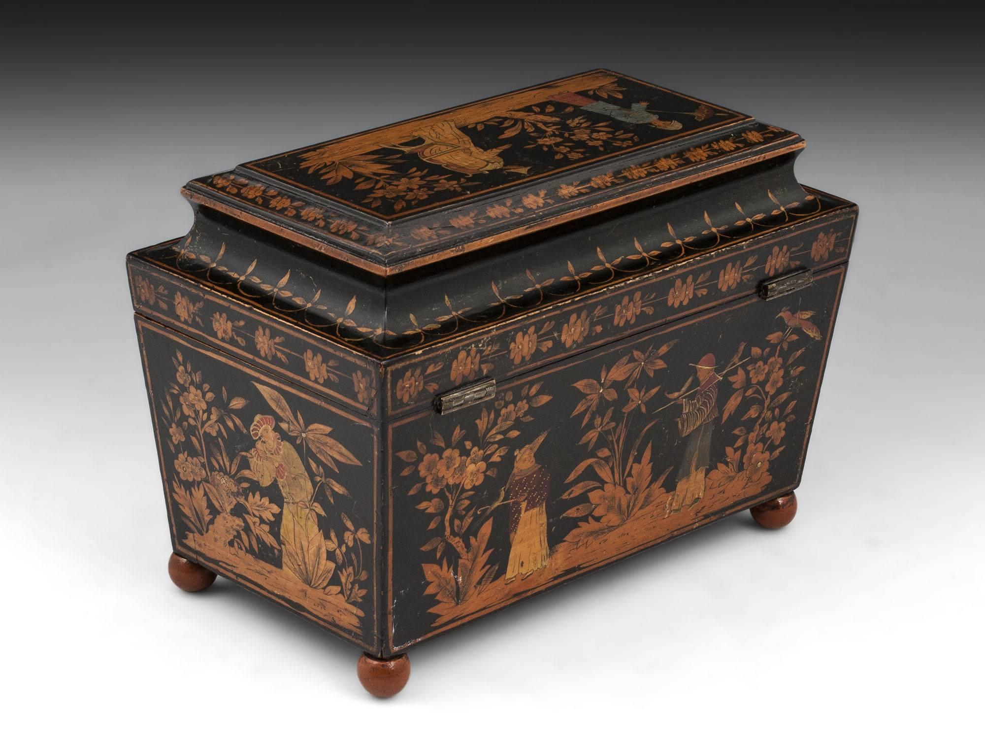 Superb Regency Painted Penwork and Chinoiserie Sarcophagus Shaped Tea Caddy In Good Condition In Bradford on Avon, GB