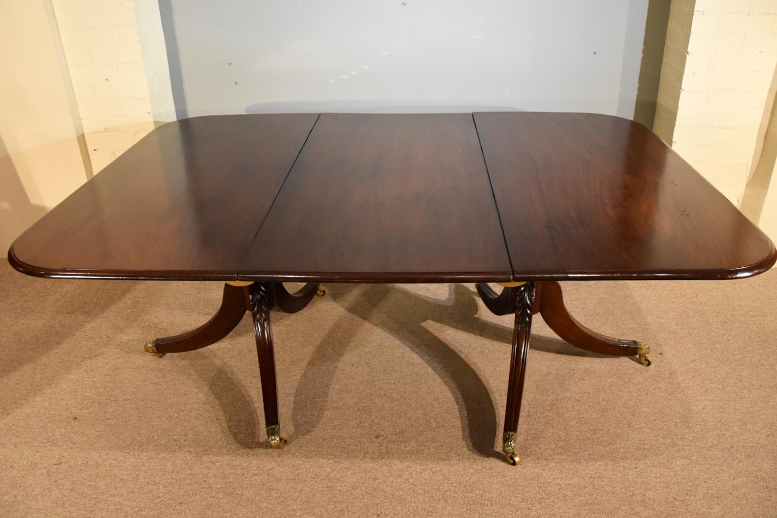 Superb Regency Two Pillar Dining Table In Good Condition In Wiltshire, GB