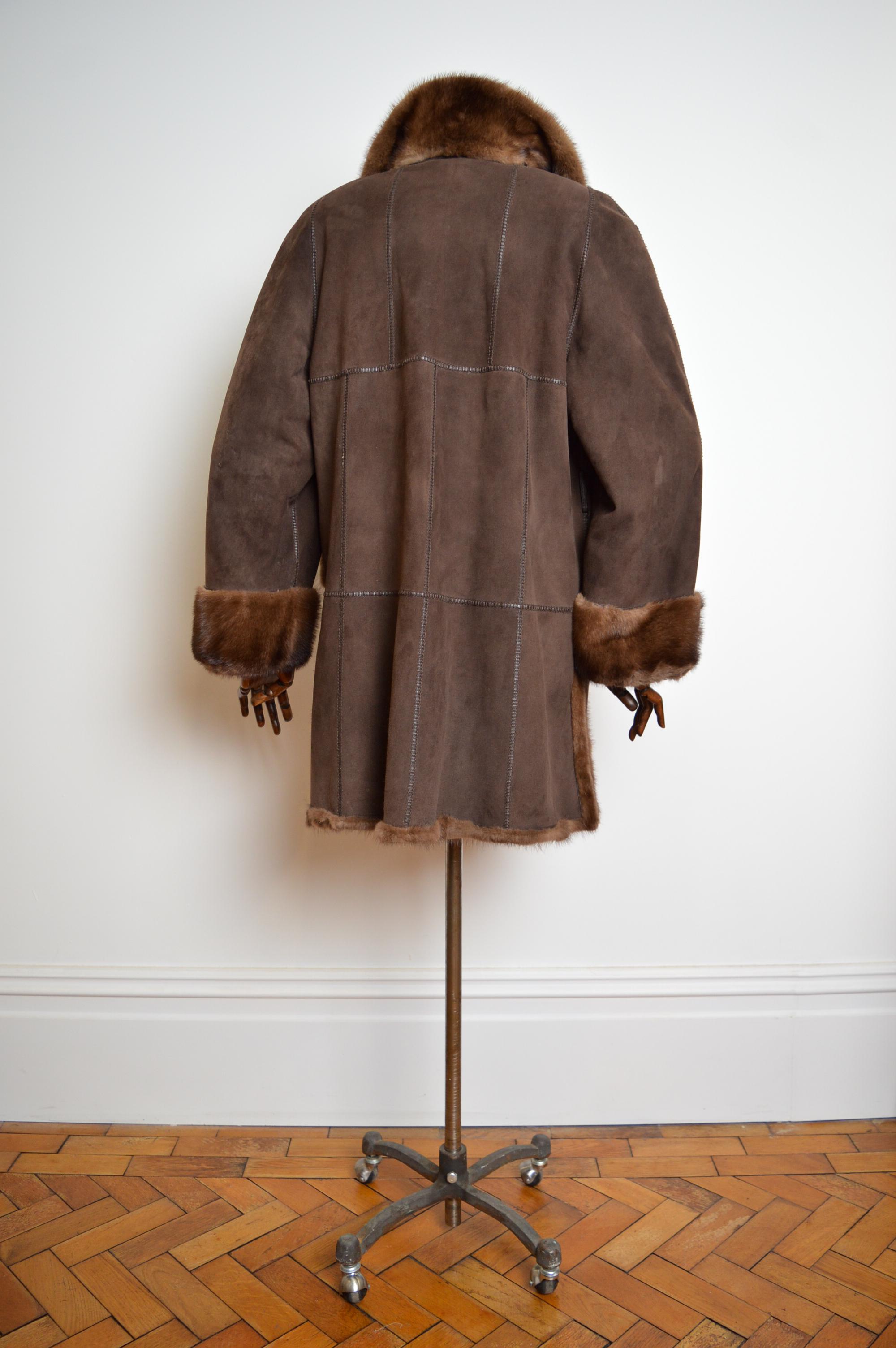 Superb Reversible Vintage Belted Mink Fur Coat & Suede Trim Sheepskin Jacket For Sale 5