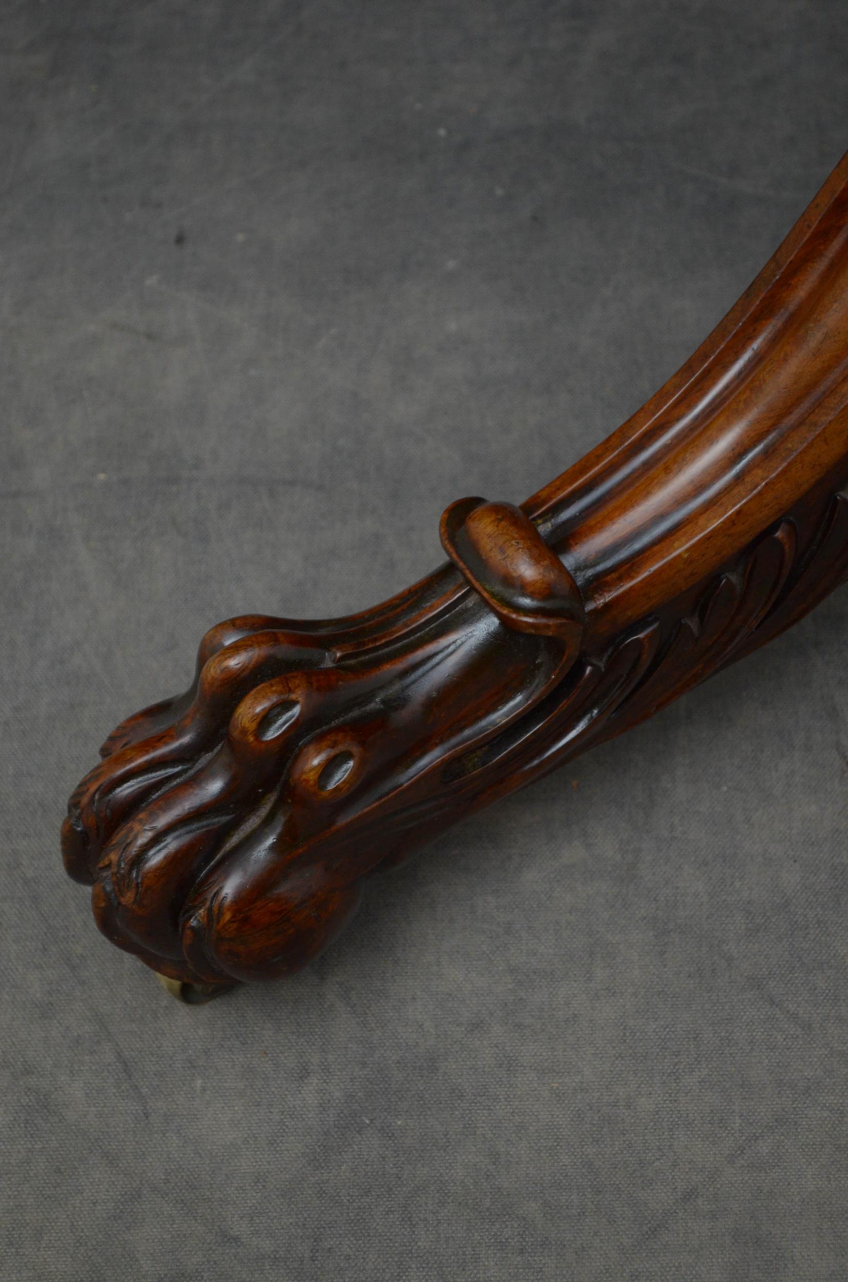 Superb Rosewood Centre Table, Stamped Gillows 12