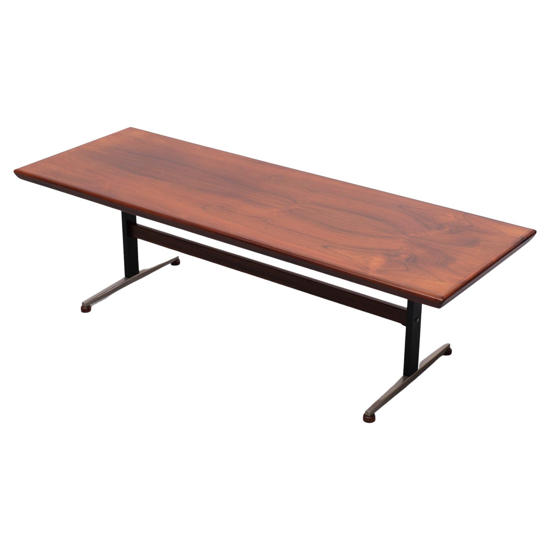 Mid-Century Modern Superb Rosewood Coffee Table 1960 Scandinavian For Sale