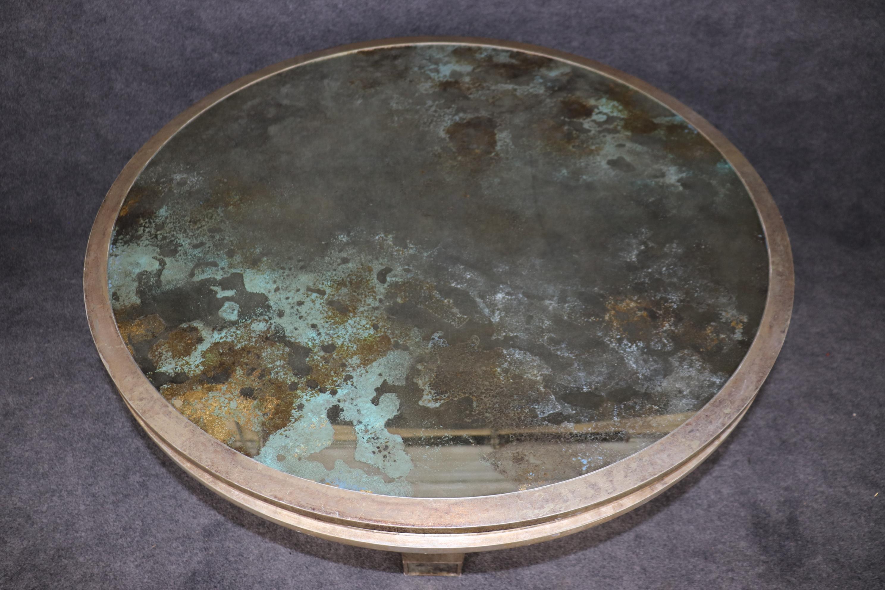 Neoclassical Revival Superb Round Italian Neoclassical Silver Leaf Eglomise Dining Center Table