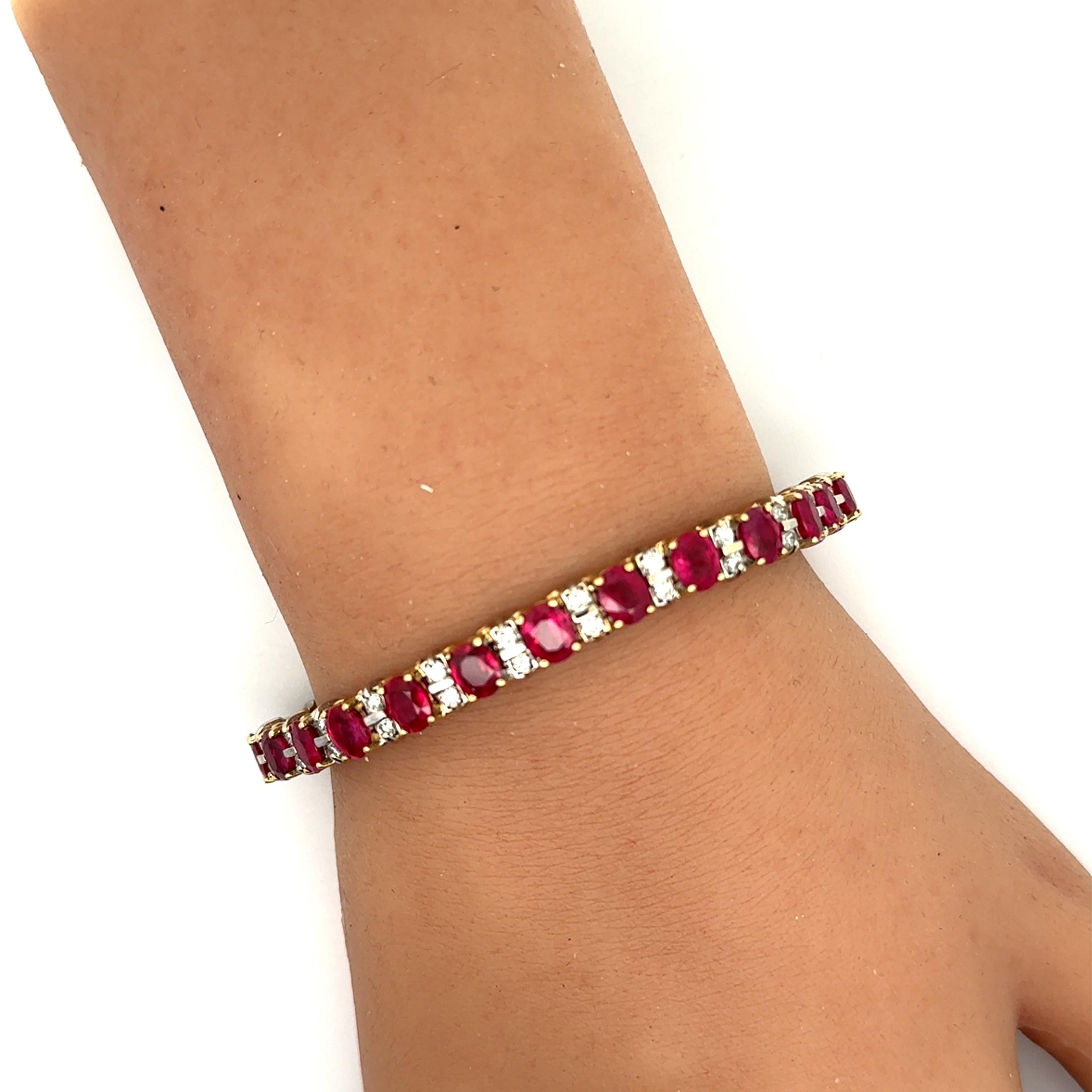 Superb Rubin-Diamant 14k zweifarbiges Goldarmband im Zustand „Hervorragend“ im Angebot in Beverly Hills, CA