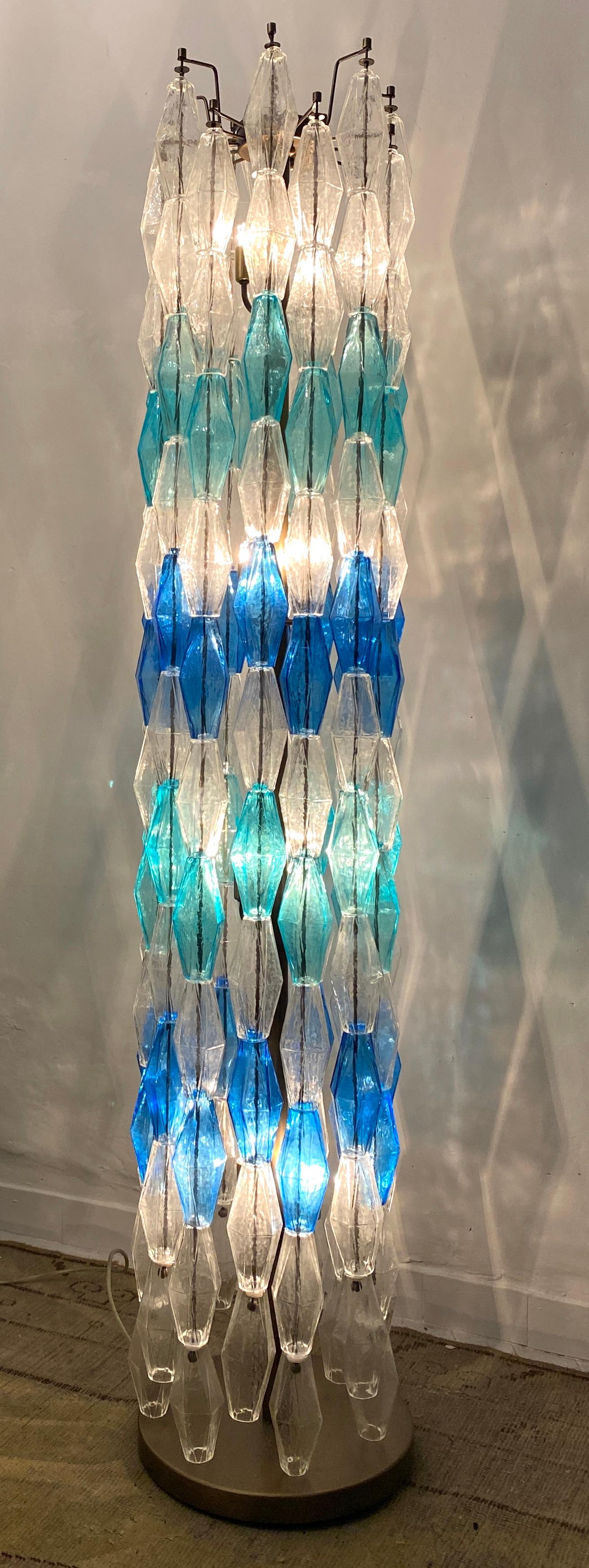 XXI secolo e contemporaneo Superba lampada da terra Sapphire Poliedri con base color bronzo in vendita