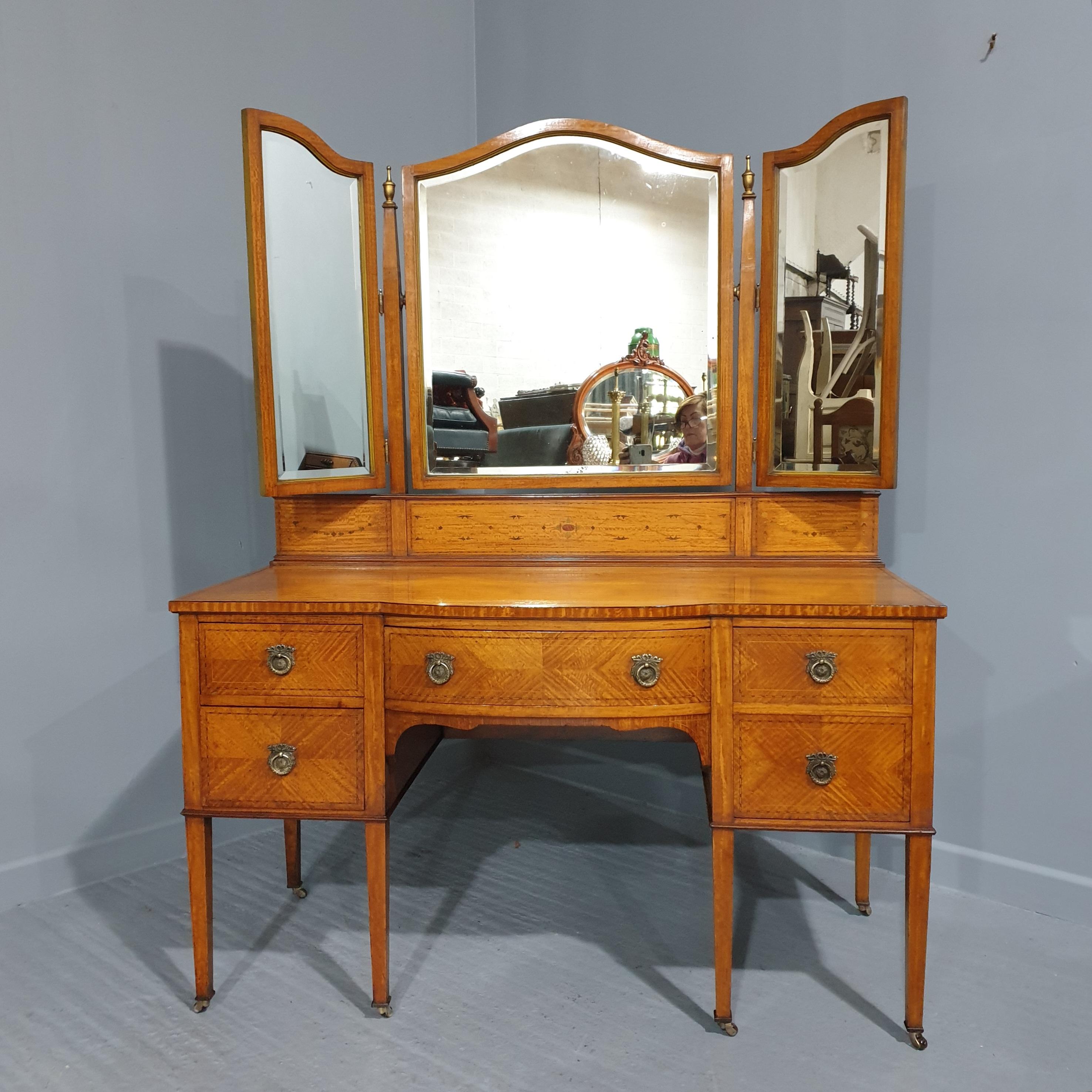 Superb Satinwood Dressing Table 9