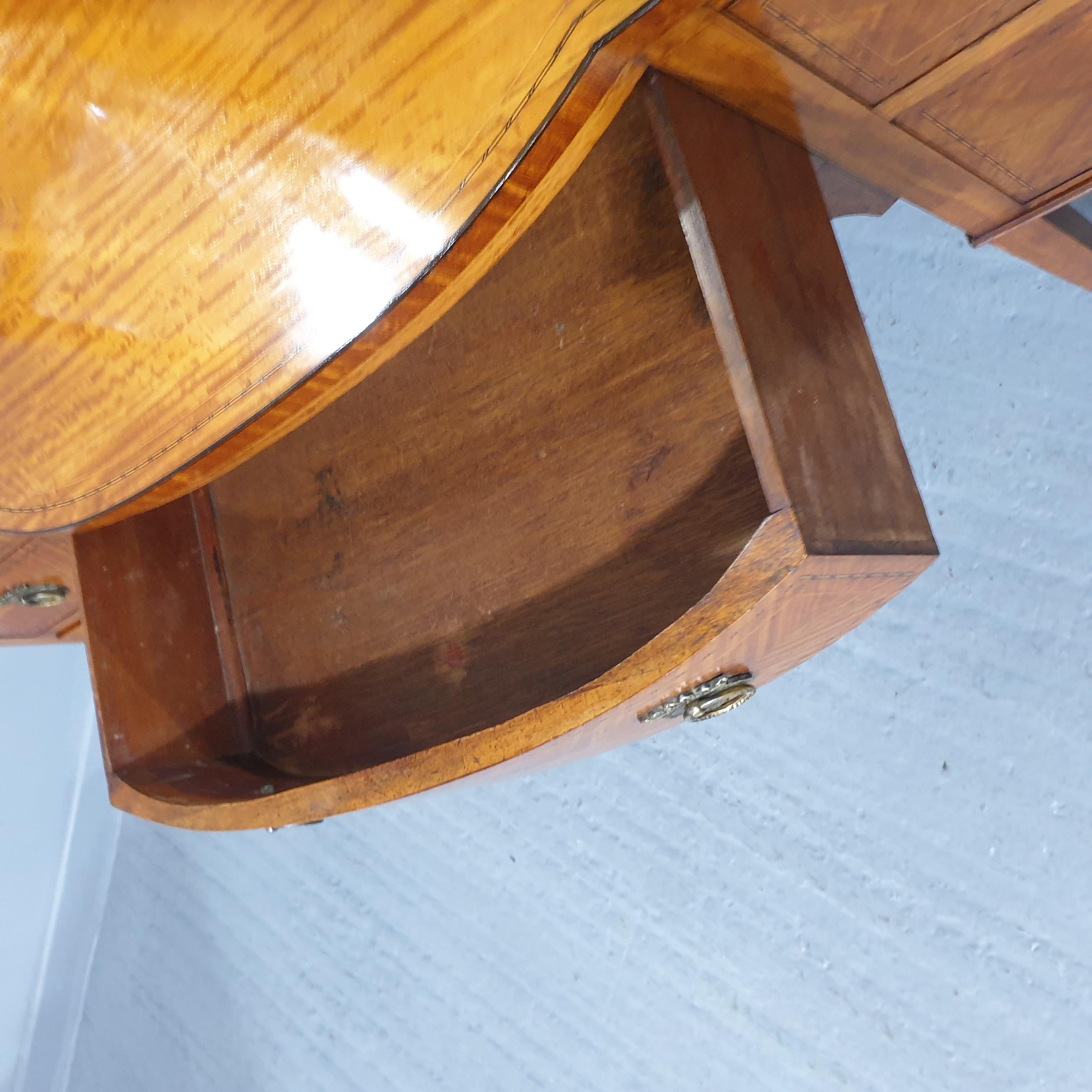 Superb Satinwood Dressing Table 2