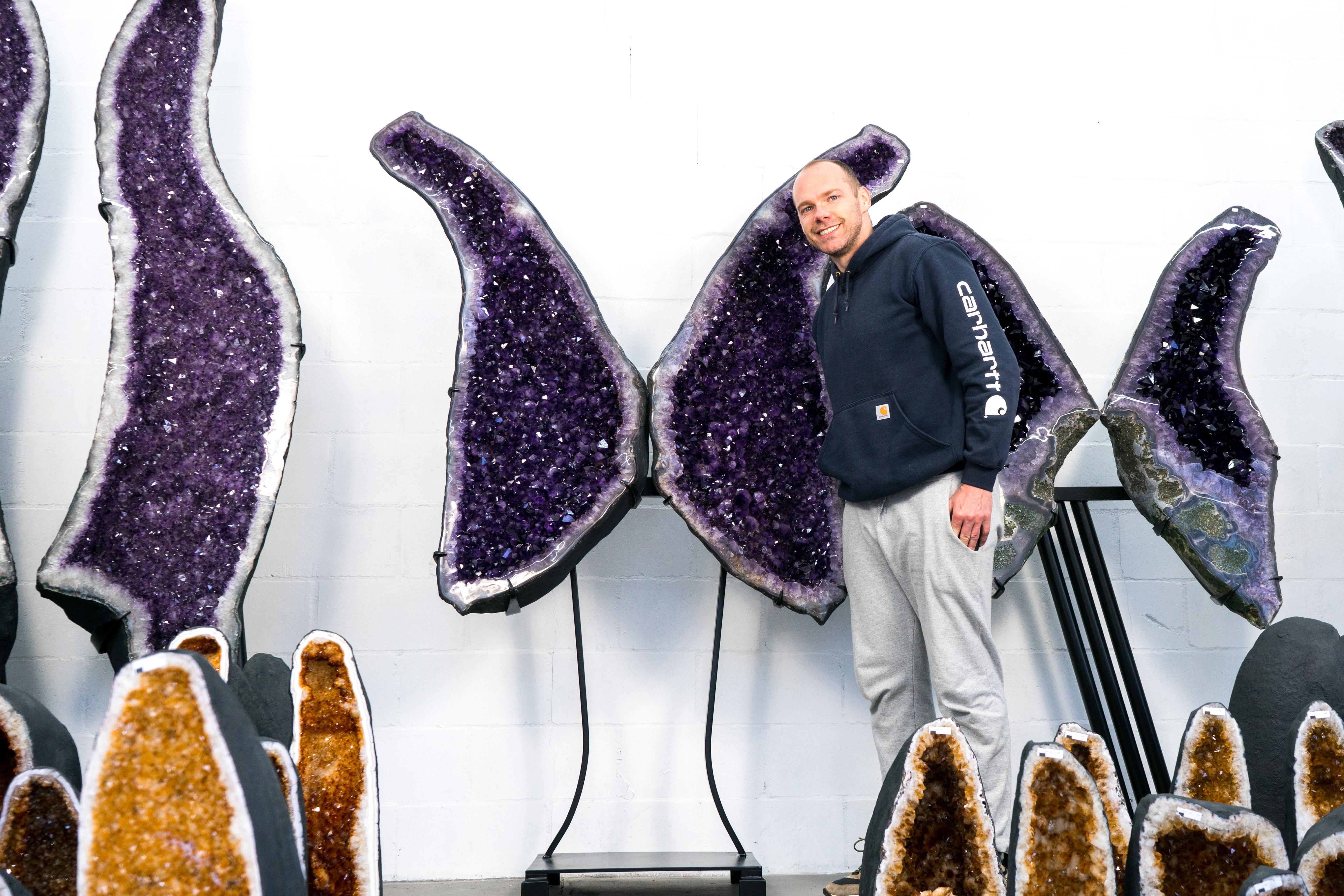 Brasiliano Superba Sculptura X-Large Amethyst Geode Wings con Ametista Viola - Speciale in vendita