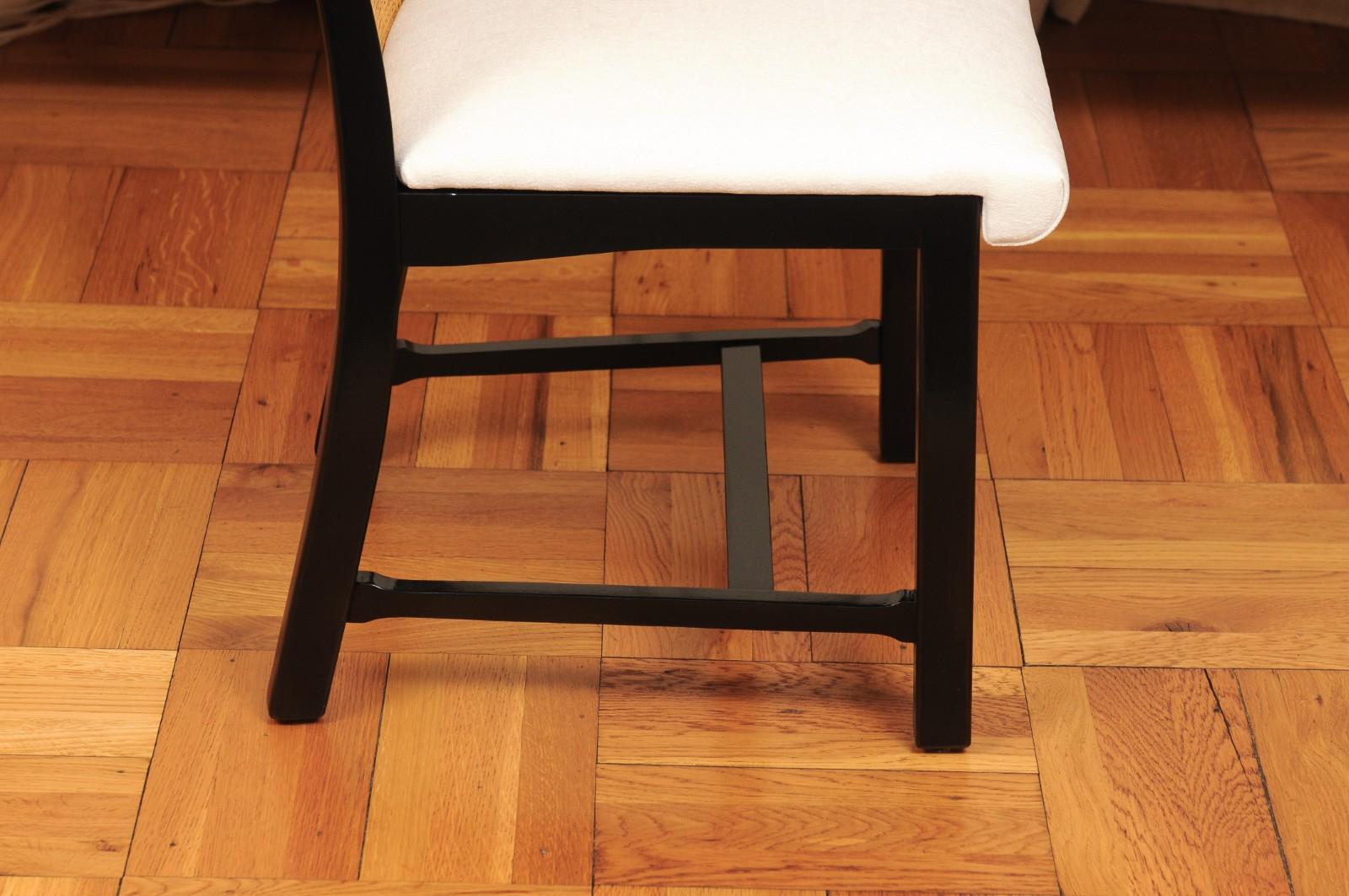 Superbe ensemble de 8 chaises d'appoint vintage en laque noire de Michael Taylor pour Baker en vente 6