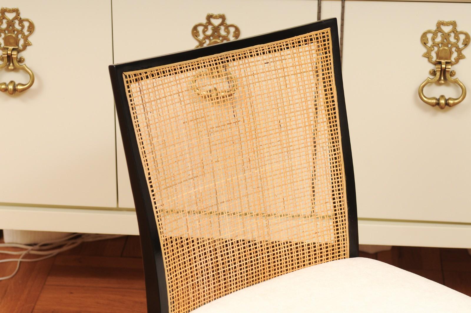 Américain Superbe ensemble de 8 chaises d'appoint vintage en laque noire de Michael Taylor pour Baker en vente
