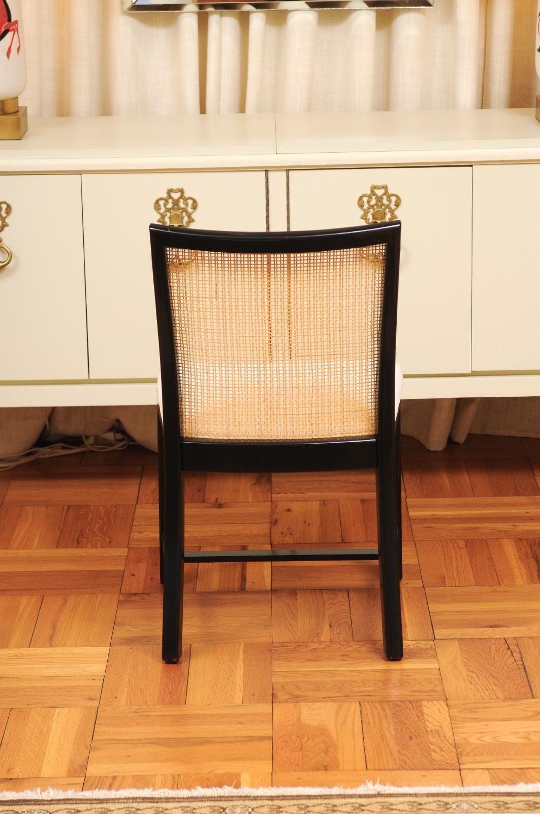 Canne Superbe ensemble de 8 chaises d'appoint vintage en laque noire de Michael Taylor pour Baker en vente