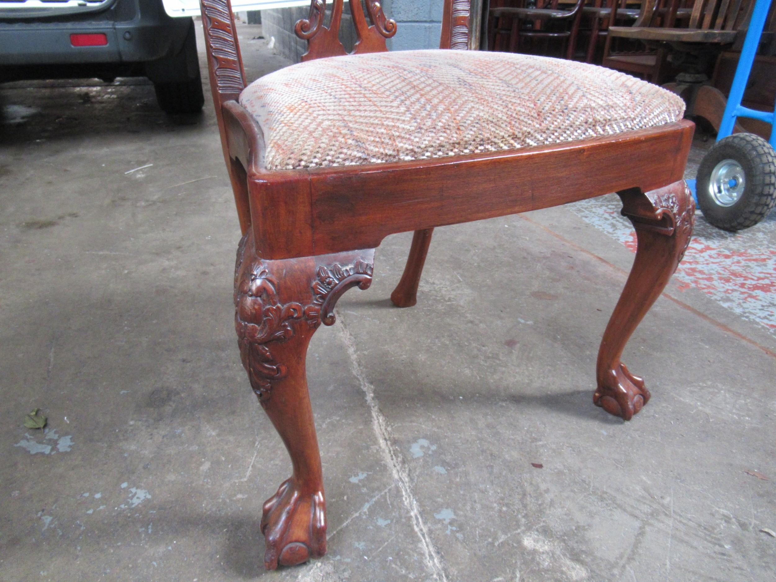 Superb Set of 8 (6+2) Antique English Carved Mahogany Chipp. Style Dining Chairs In Good Condition For Sale In Charleston, SC