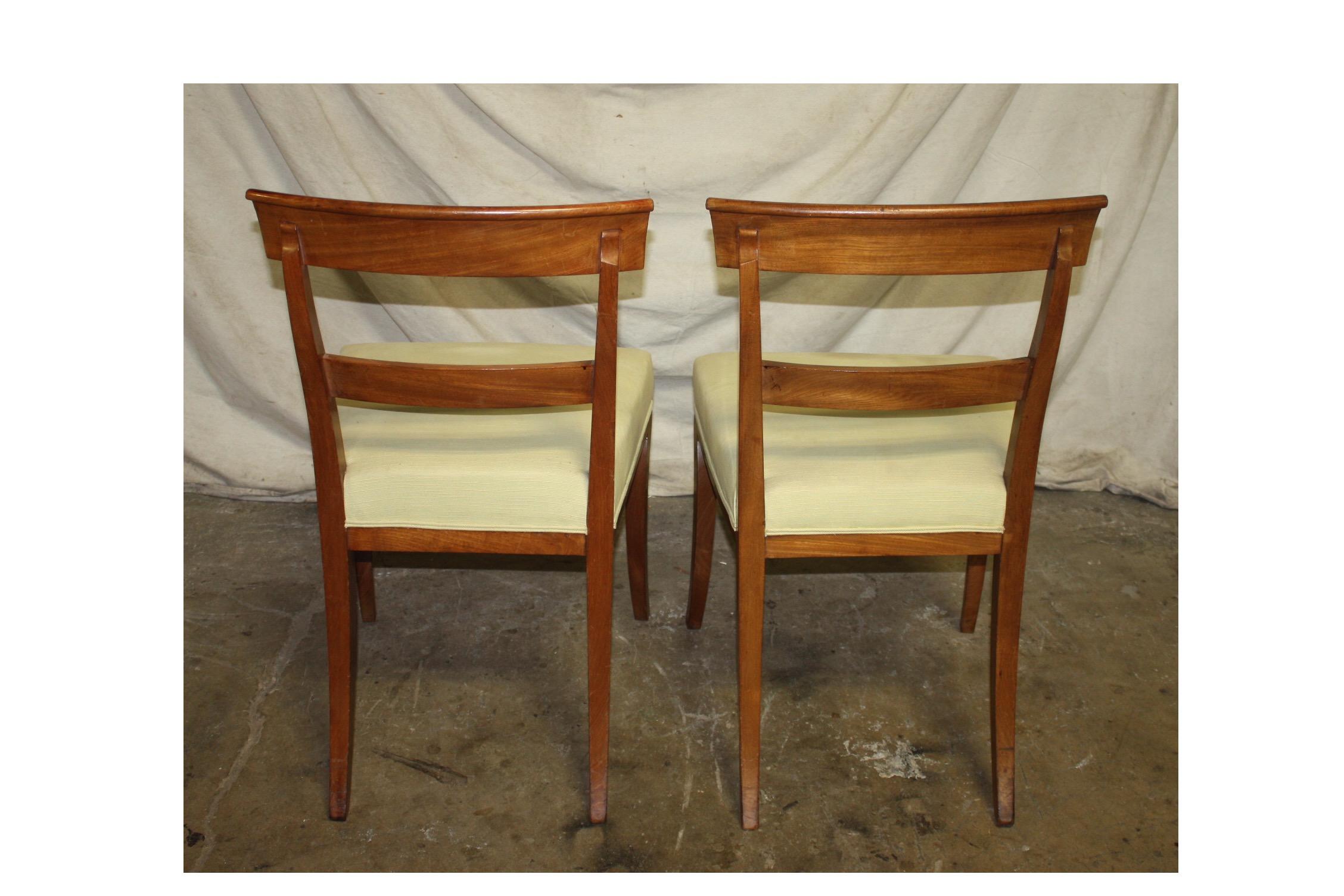 Walnut Superb Set of 8 French Dining Chairs, Louis-Philippe Period
