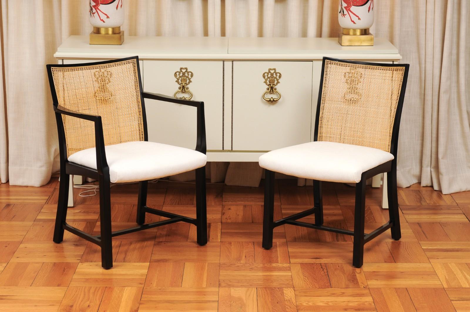 Superbe ensemble de 8 chaises cannées vintage en laque noire de Michael Taylor pour Baker en vente 10