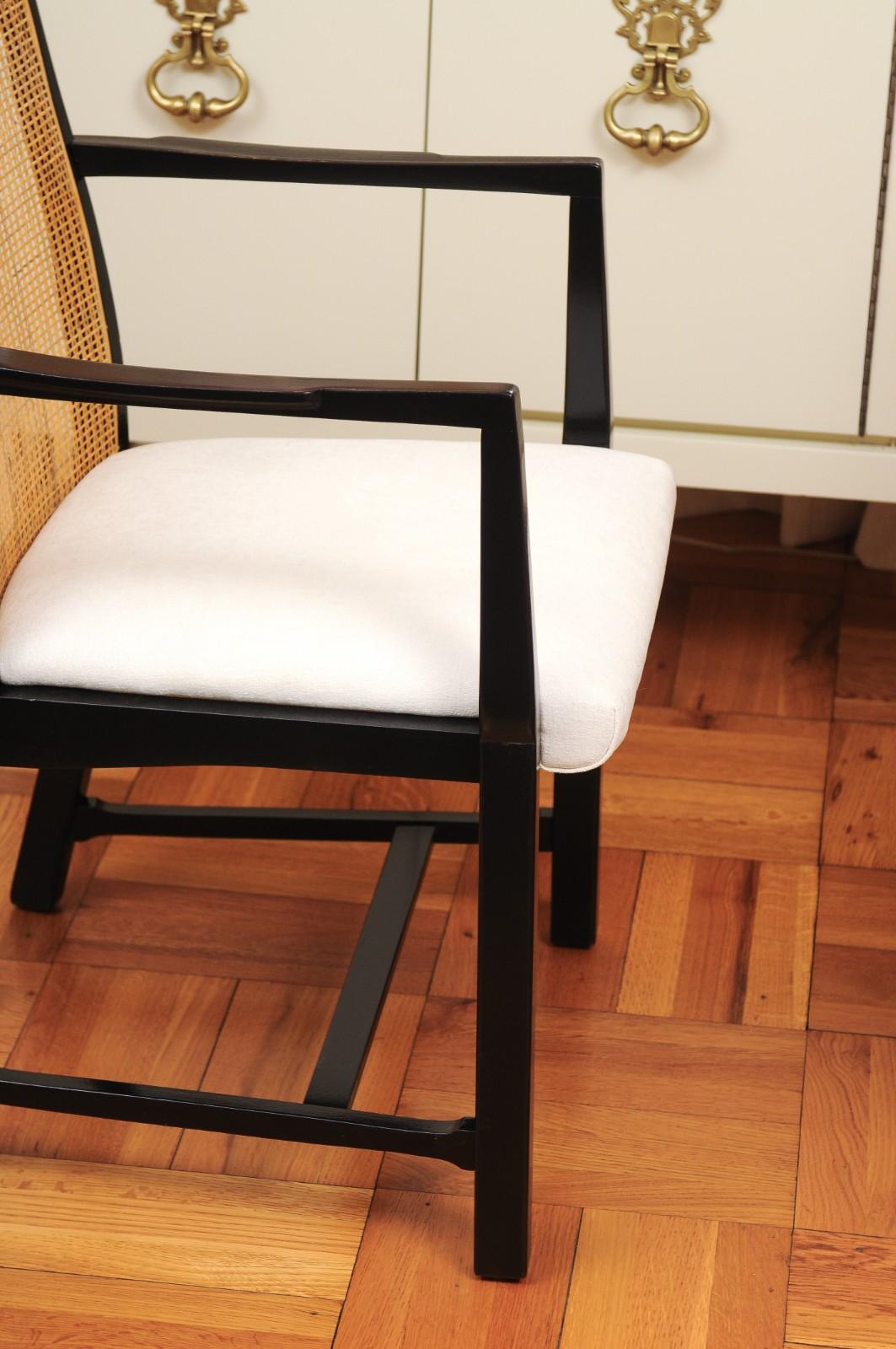 Superbe ensemble de 8 chaises cannées vintage en laque noire de Michael Taylor pour Baker en vente 2