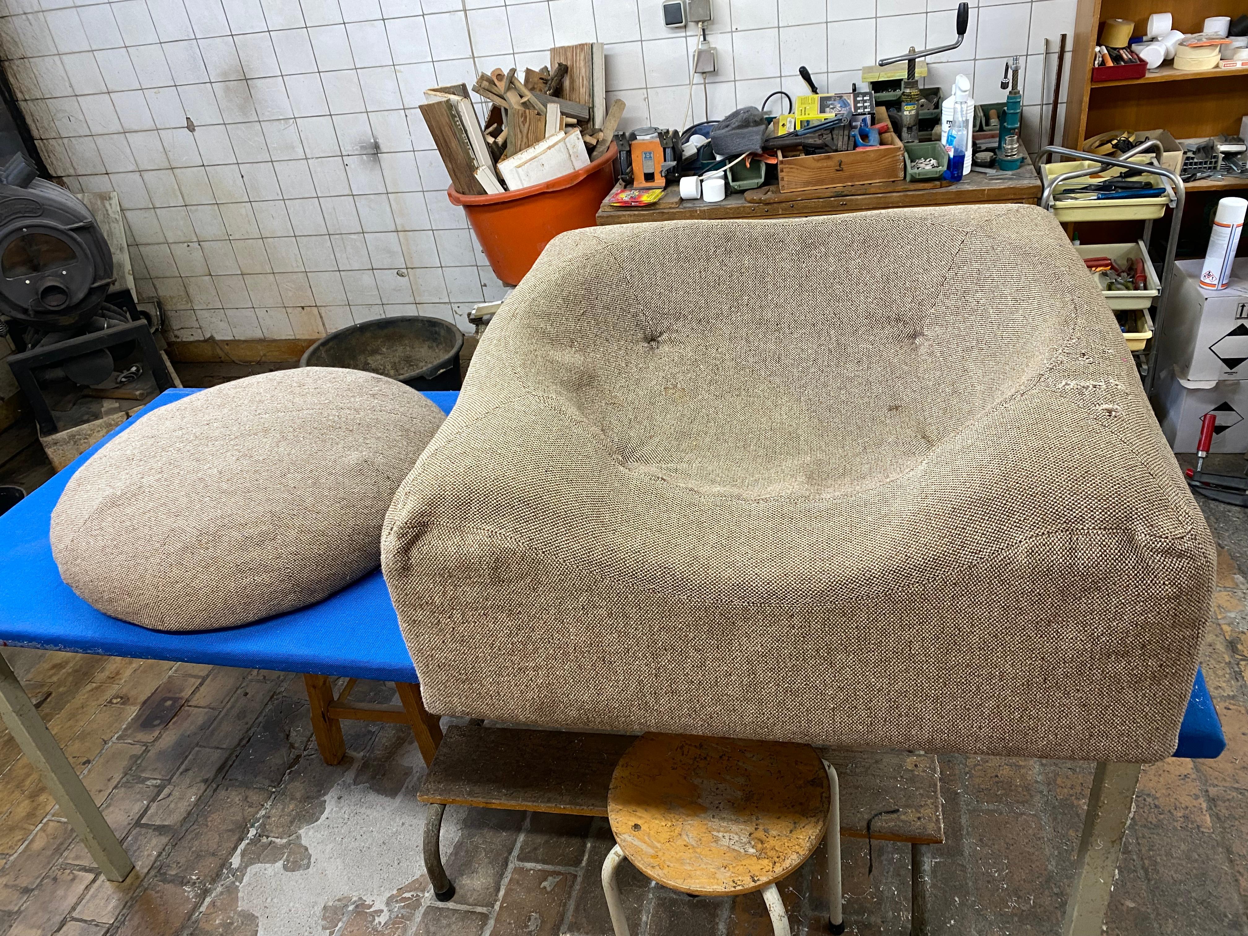 Superb Seventies Minimalist Space Age Lounge Chair Attrib. Klaus Uredat COR WDR For Sale 11