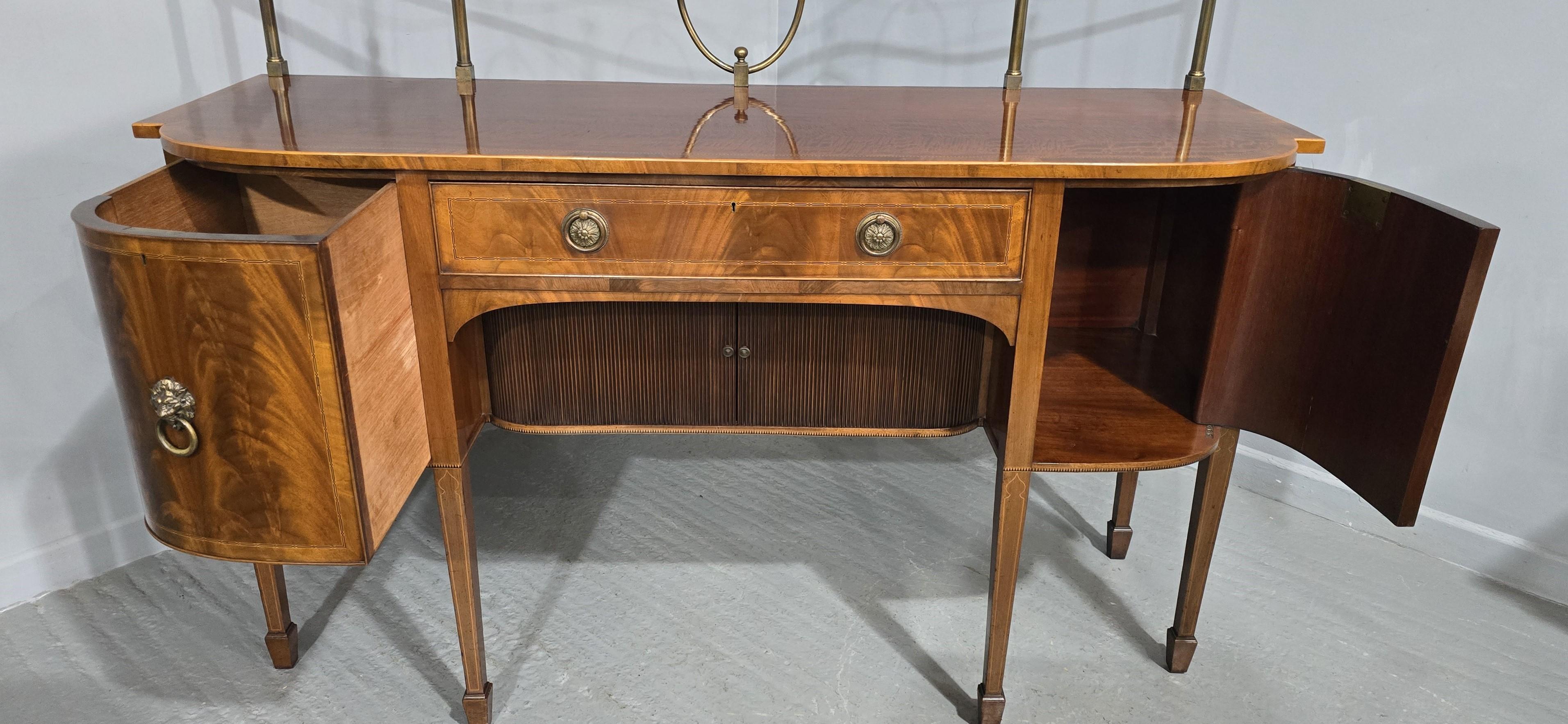 Prächtiges Sheraton Sideboard mit Intarsien im Angebot 4