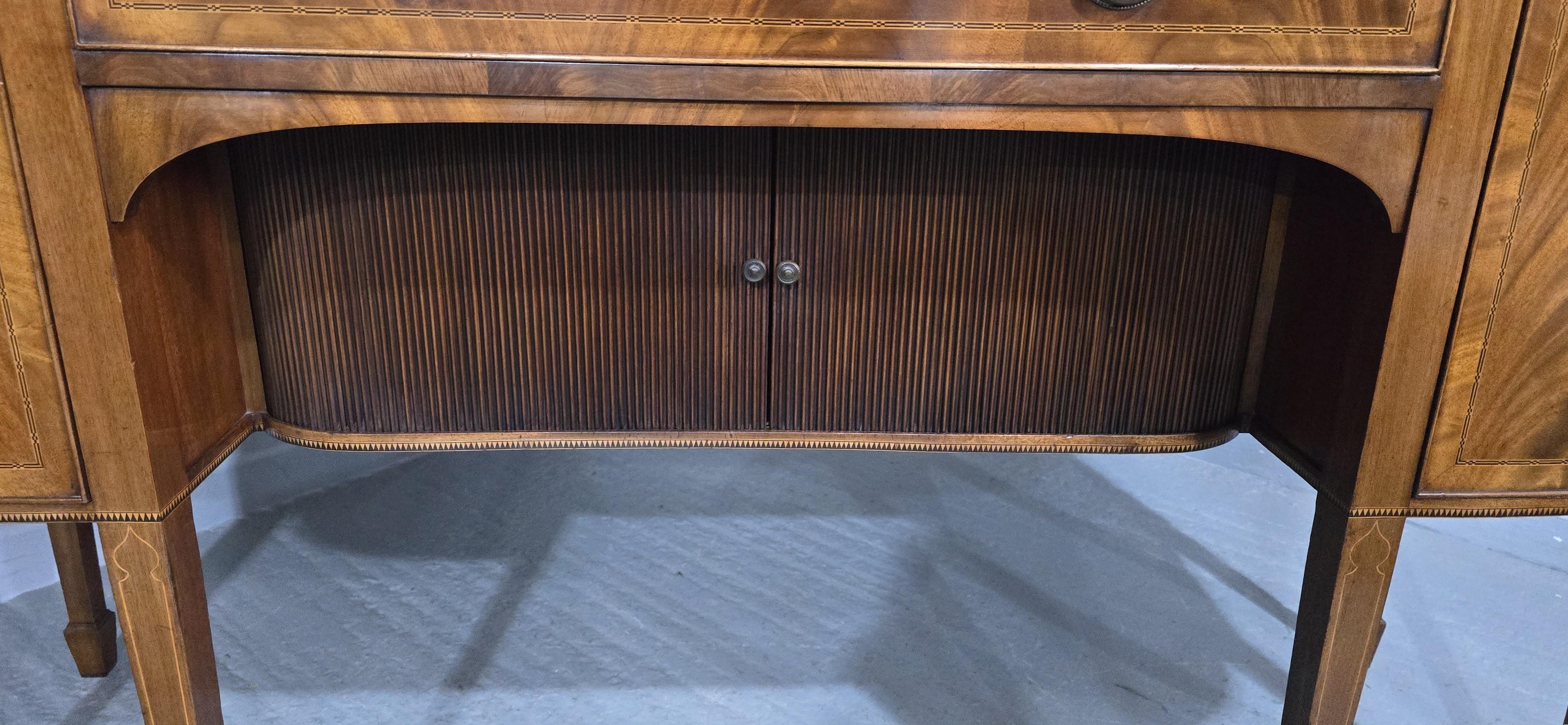 Prächtiges Sheraton Sideboard mit Intarsien (Mahagoni) im Angebot