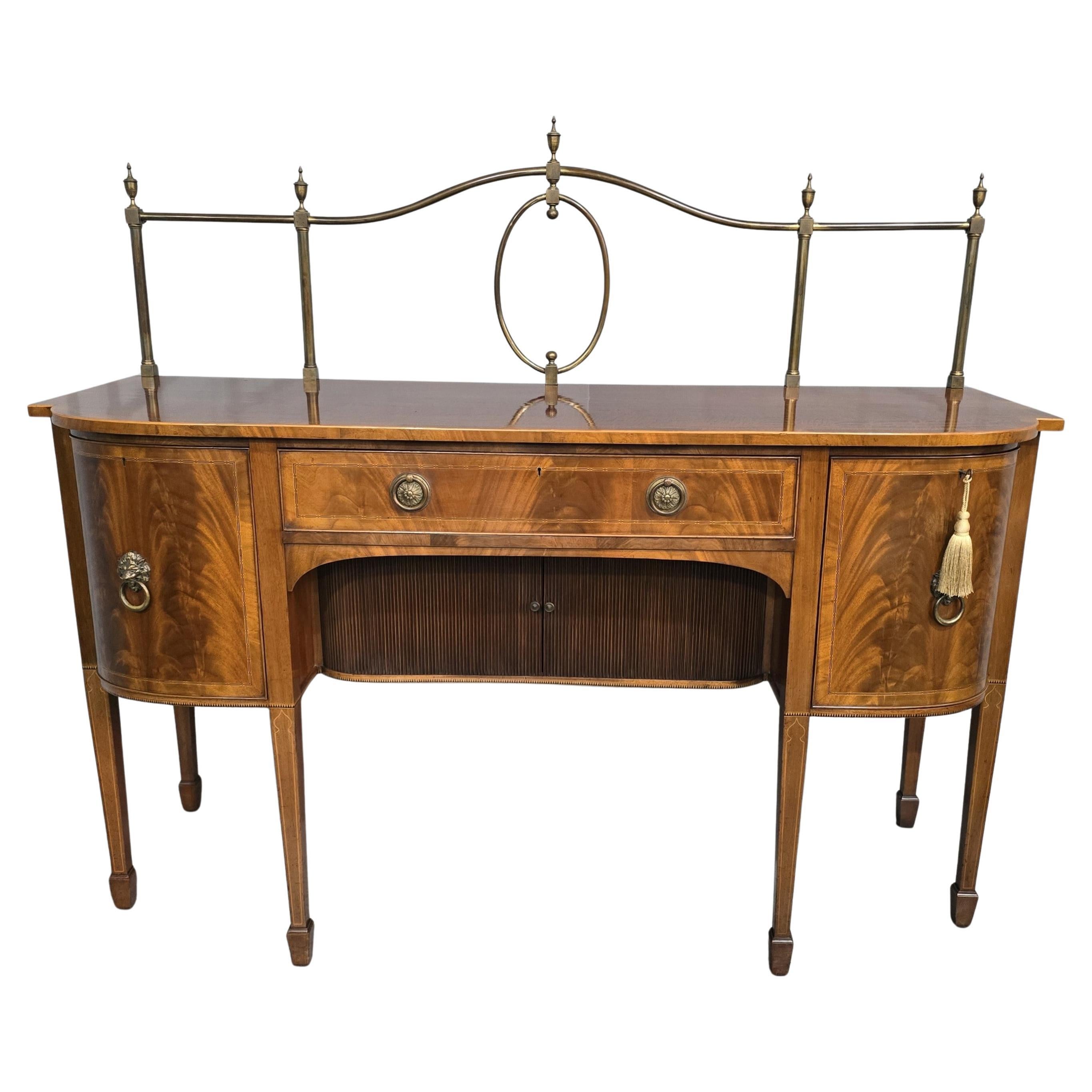 Prächtiges Sheraton Sideboard mit Intarsien im Angebot
