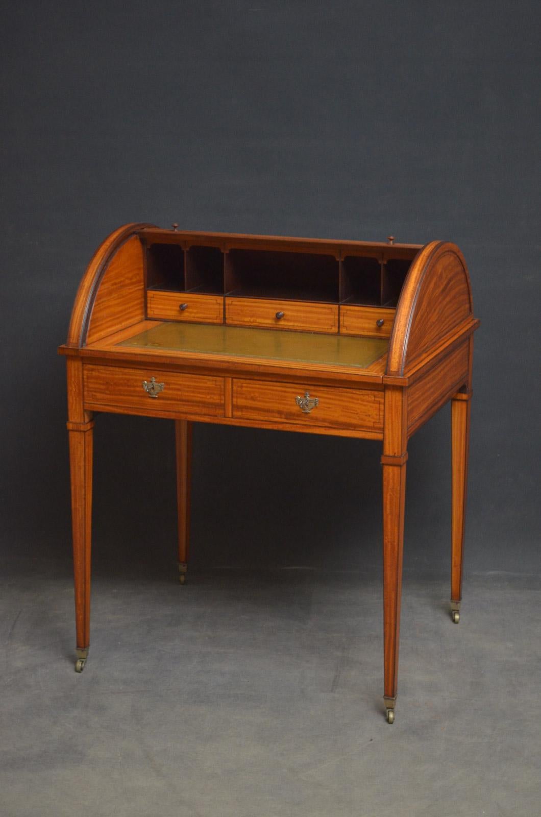 Superbe bureau en bois satiné Sheraton Revival Bon état - En vente à Whaley Bridge, GB