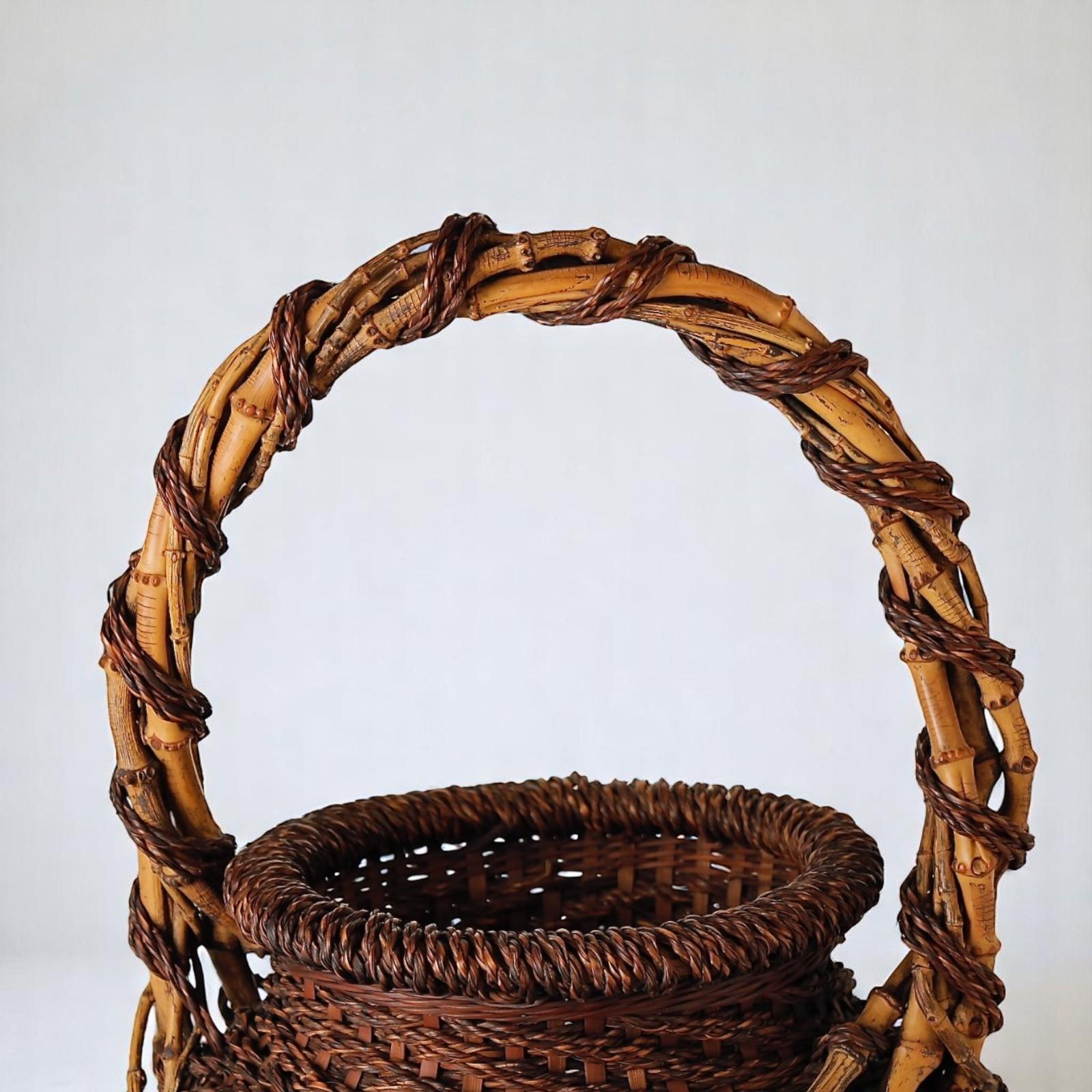 Bambù Superbo cesto di bambù Ikebana giapponese firmato - XX secolo in vendita