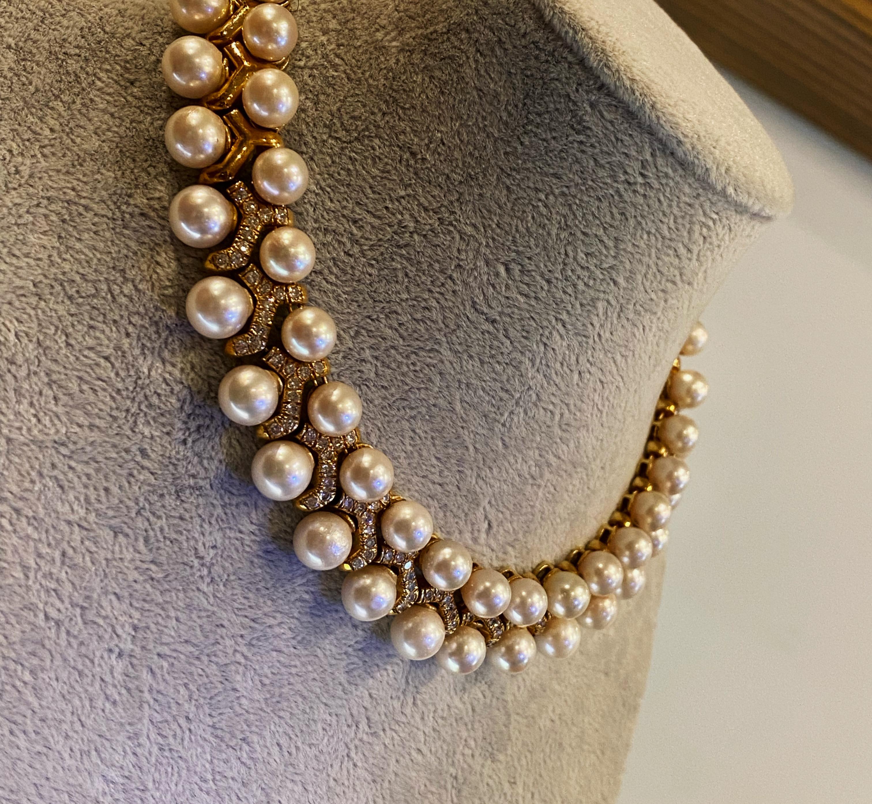 Magnífico Collar Retro de Oro de 18 K con Perlas de los Mares del Sur (x 68) y Diamantes de 9,00 ct en Excelente estado para la venta en MELBOURNE, AU