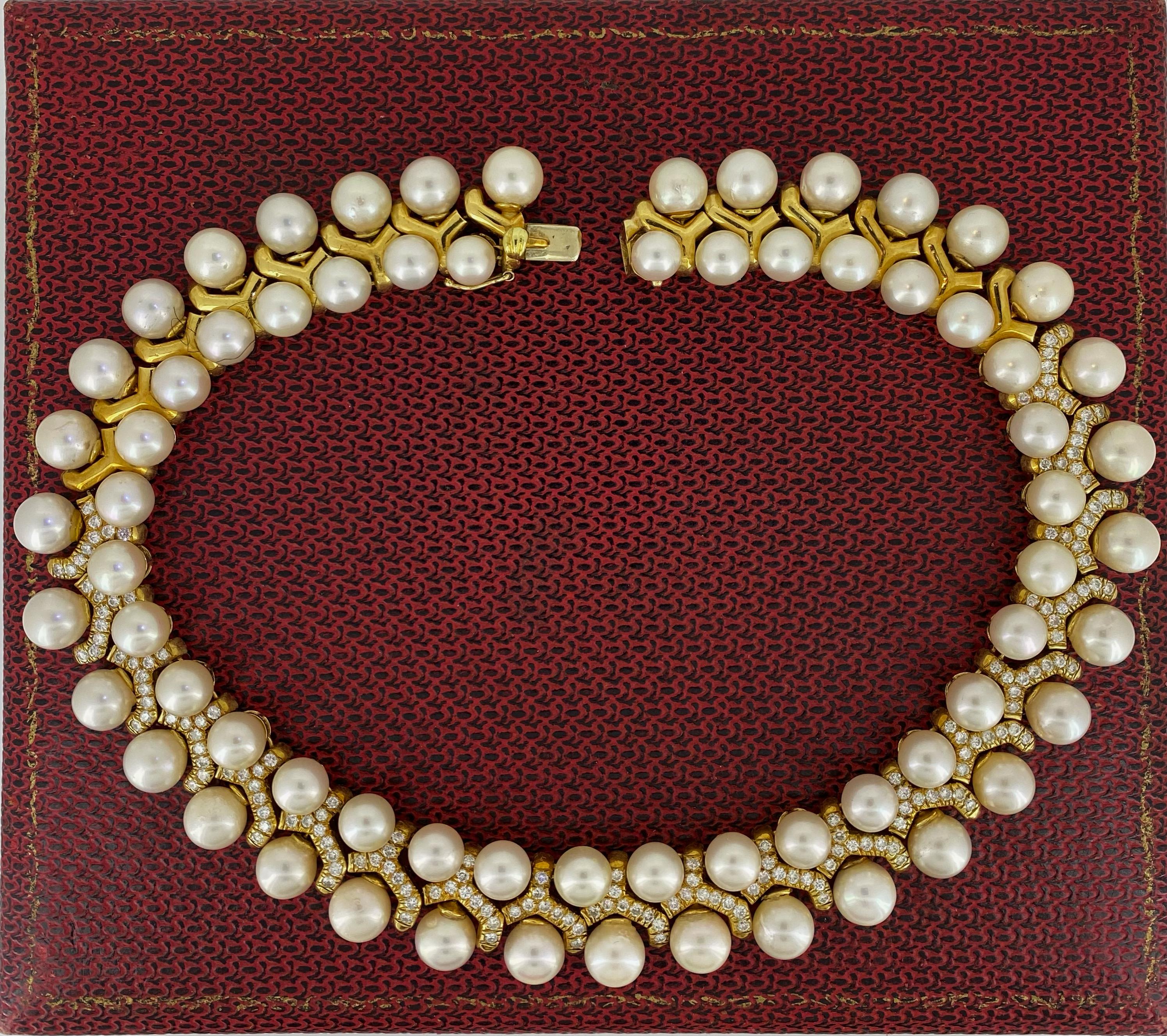 De las mujeres Magnífico Collar Retro de Oro de 18 K con Perlas de los Mares del Sur (x 68) y Diamantes de 9,00 ct en venta