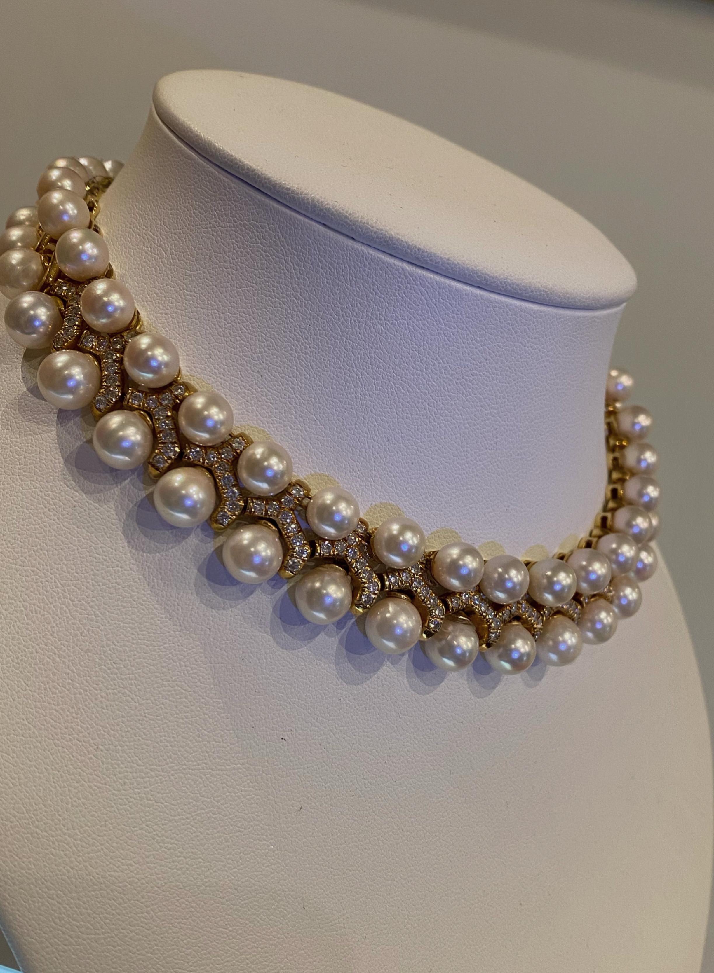 Magnífico Collar Retro de Oro de 18 K con Perlas de los Mares del Sur (x 68) y Diamantes de 9,00 ct en venta 1