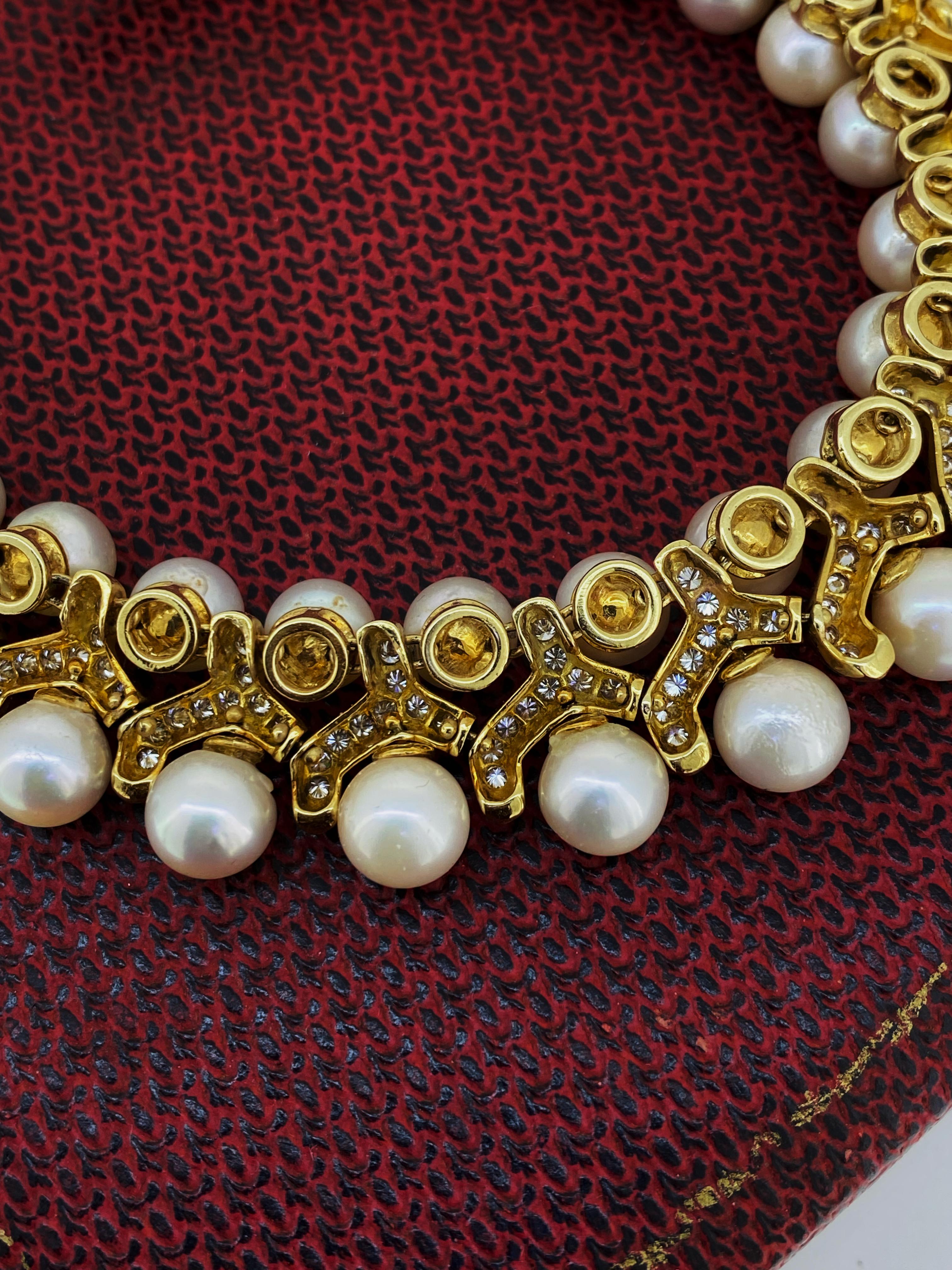 Magnífico Collar Retro de Oro de 18 K con Perlas de los Mares del Sur (x 68) y Diamantes de 9,00 ct en venta 3