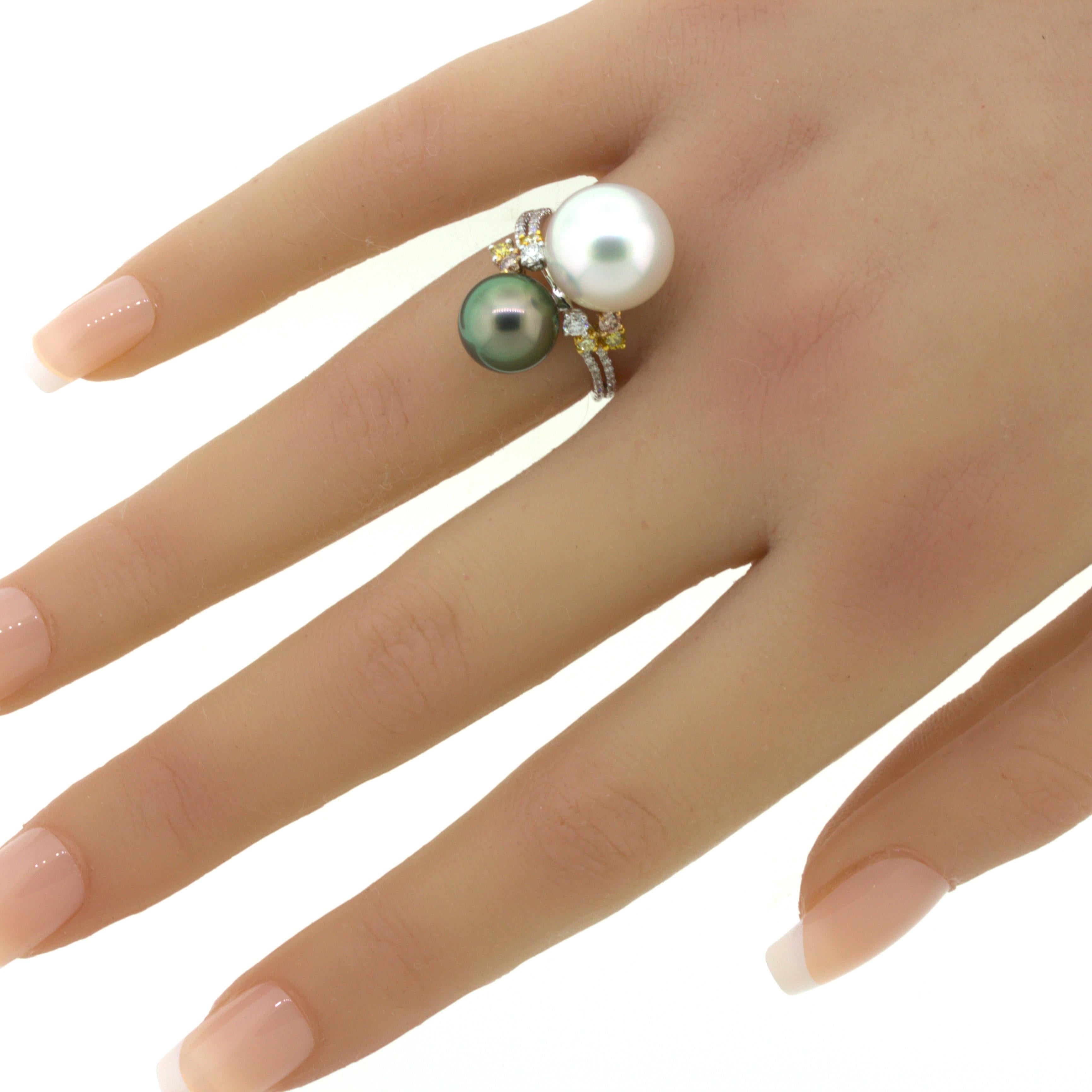 Superb South Sea & Tahitian Pearl Fancy-Color Diamond 18K White Gold Ring For Sale 4