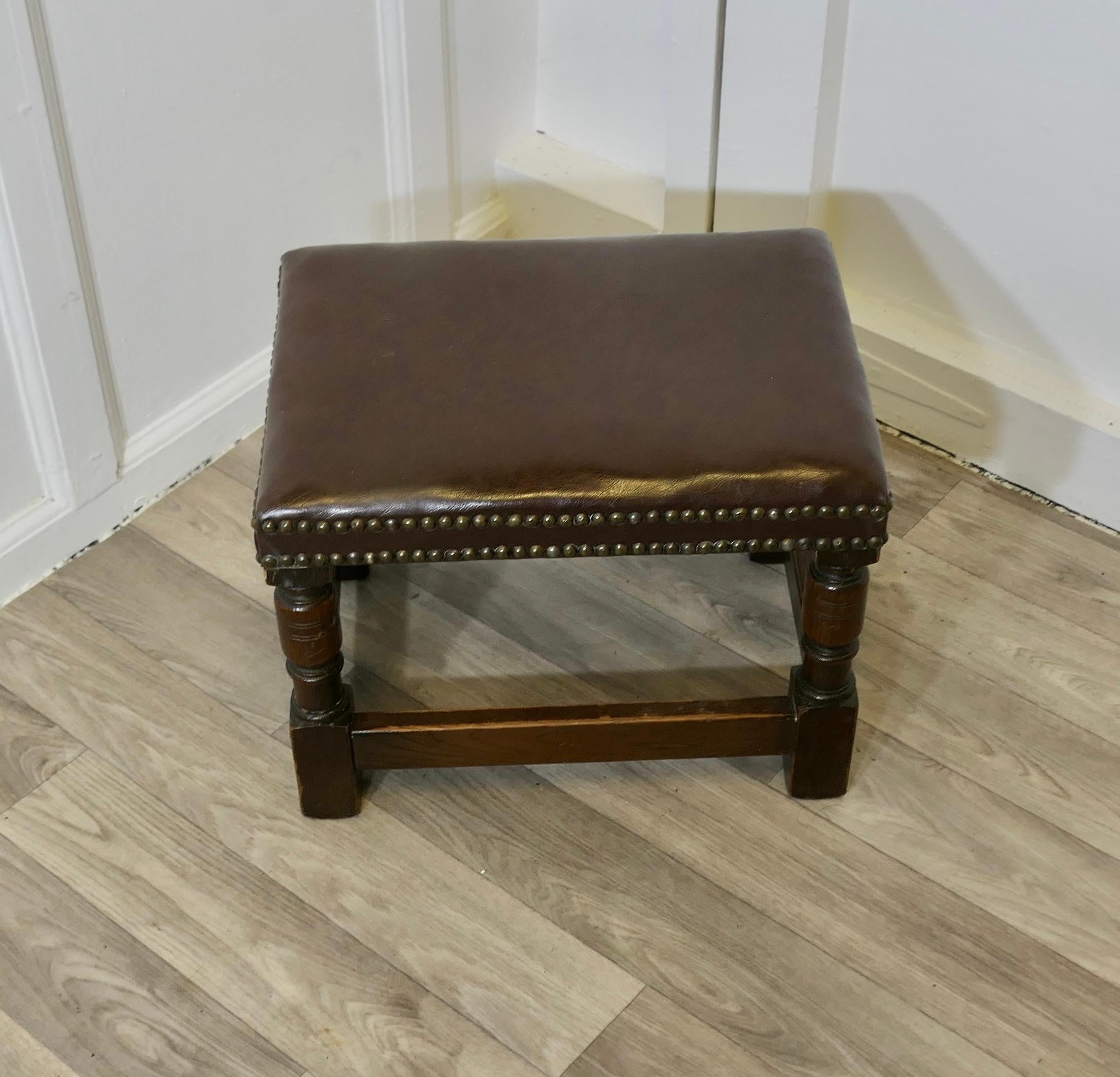 Late Victorian Superb Studded Leather Oak Foot Stool  A Lovely piece