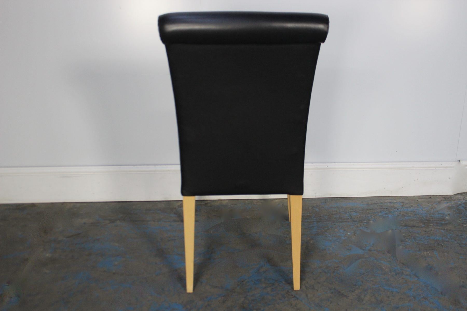 Superb Suite of 12 Poltrona Frau “Vittoria” Dining Chairs in Black “Pelle Frau” For Sale 2