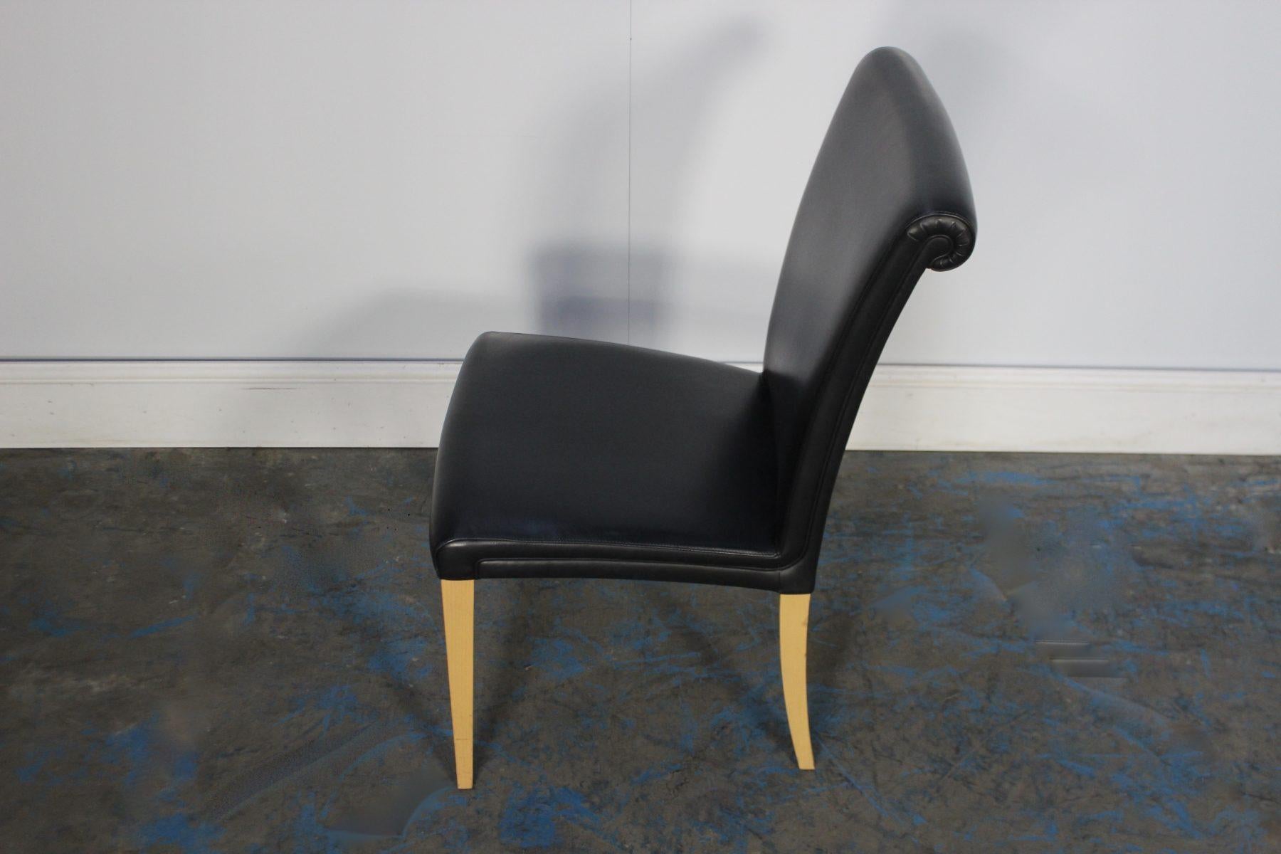Superb Suite of 12 Poltrona Frau “Vittoria” Dining Chairs in Black “Pelle Frau” For Sale 3