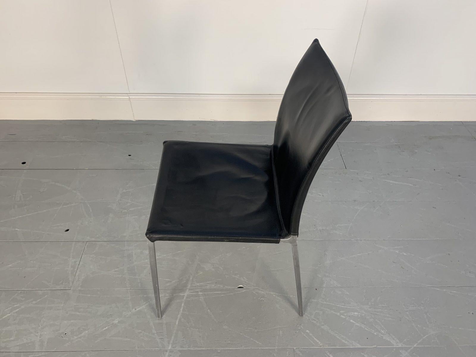 Superbe ensemble de 8 chaises de salle à manger Zanotta Lia 2086 en cuir noir et aluminium en vente 6
