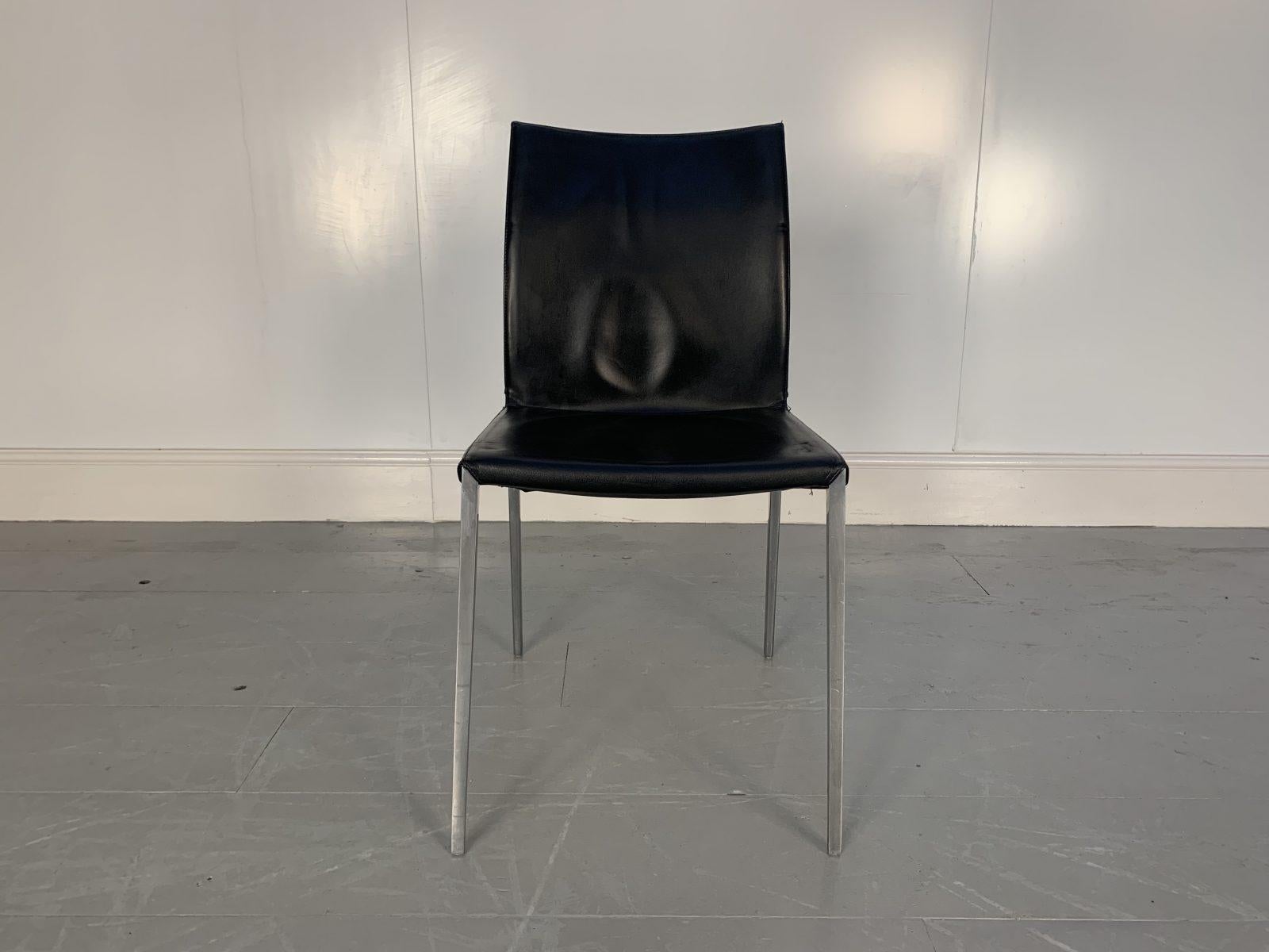 Superbe ensemble de 8 chaises de salle à manger Zanotta Lia 2086 en cuir noir et aluminium en vente 7