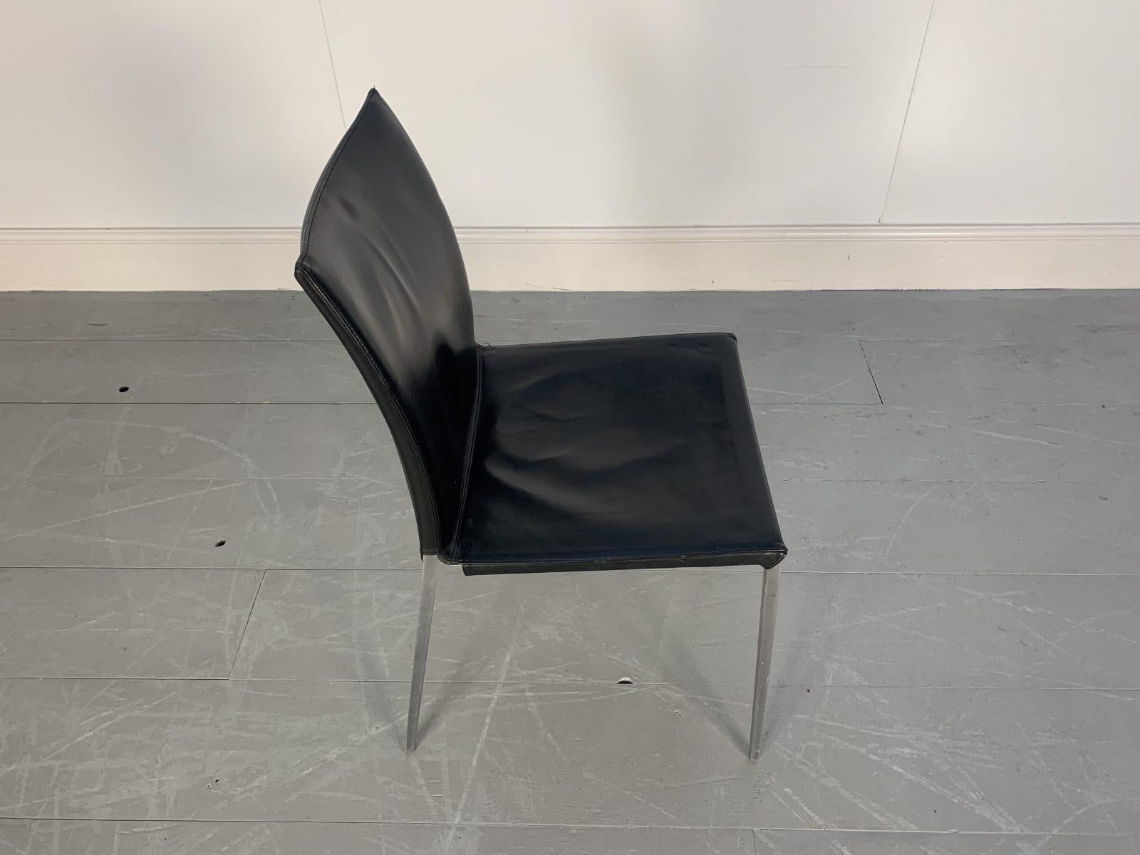 Superbe ensemble de 8 chaises de salle à manger Zanotta Lia 2086 en cuir noir et aluminium en vente 4