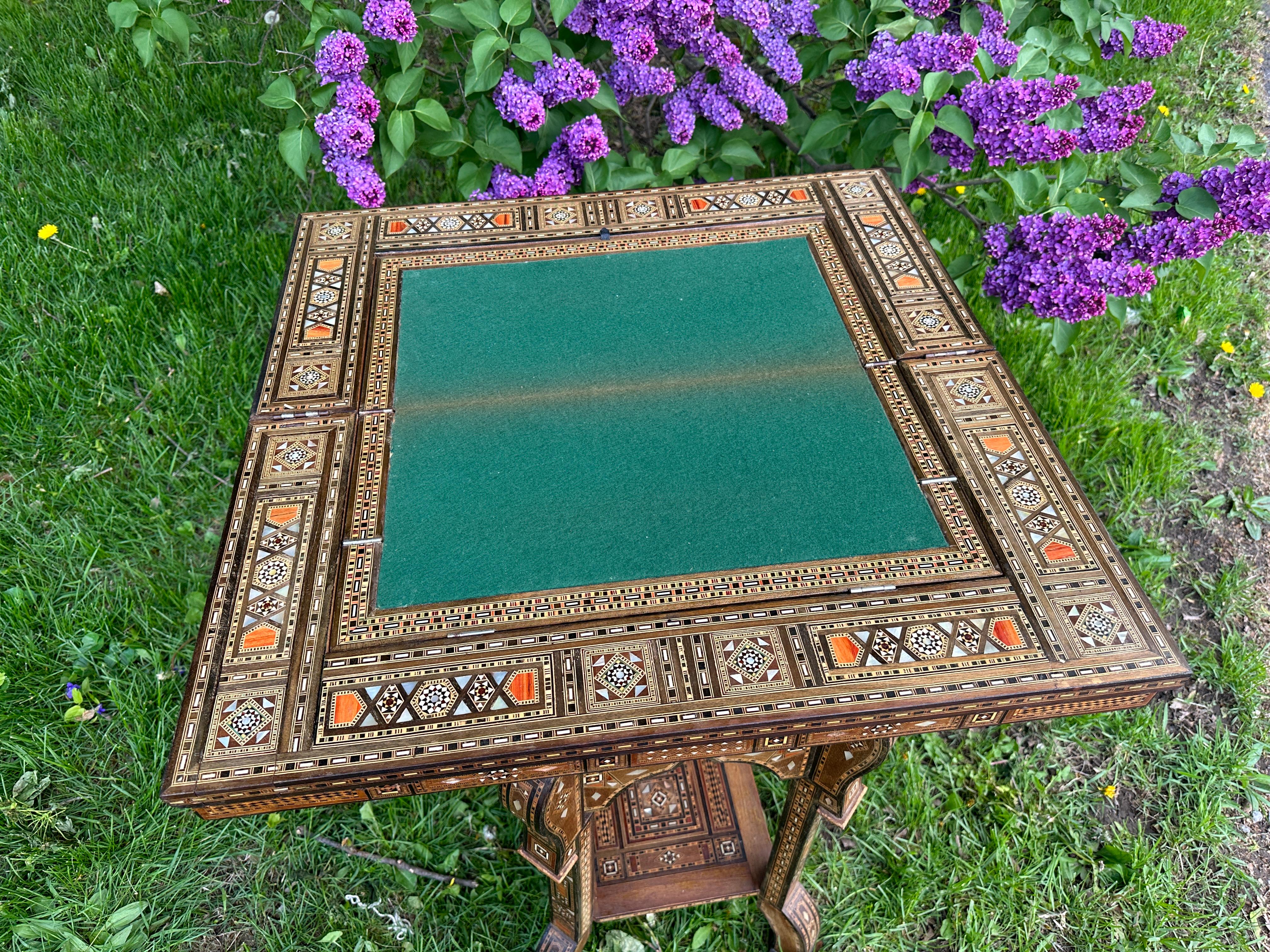 SUPERB Mesa de backgammon/juego antigua siria con incrustaciones, c. principios de los años 40 - W7832 en venta 11
