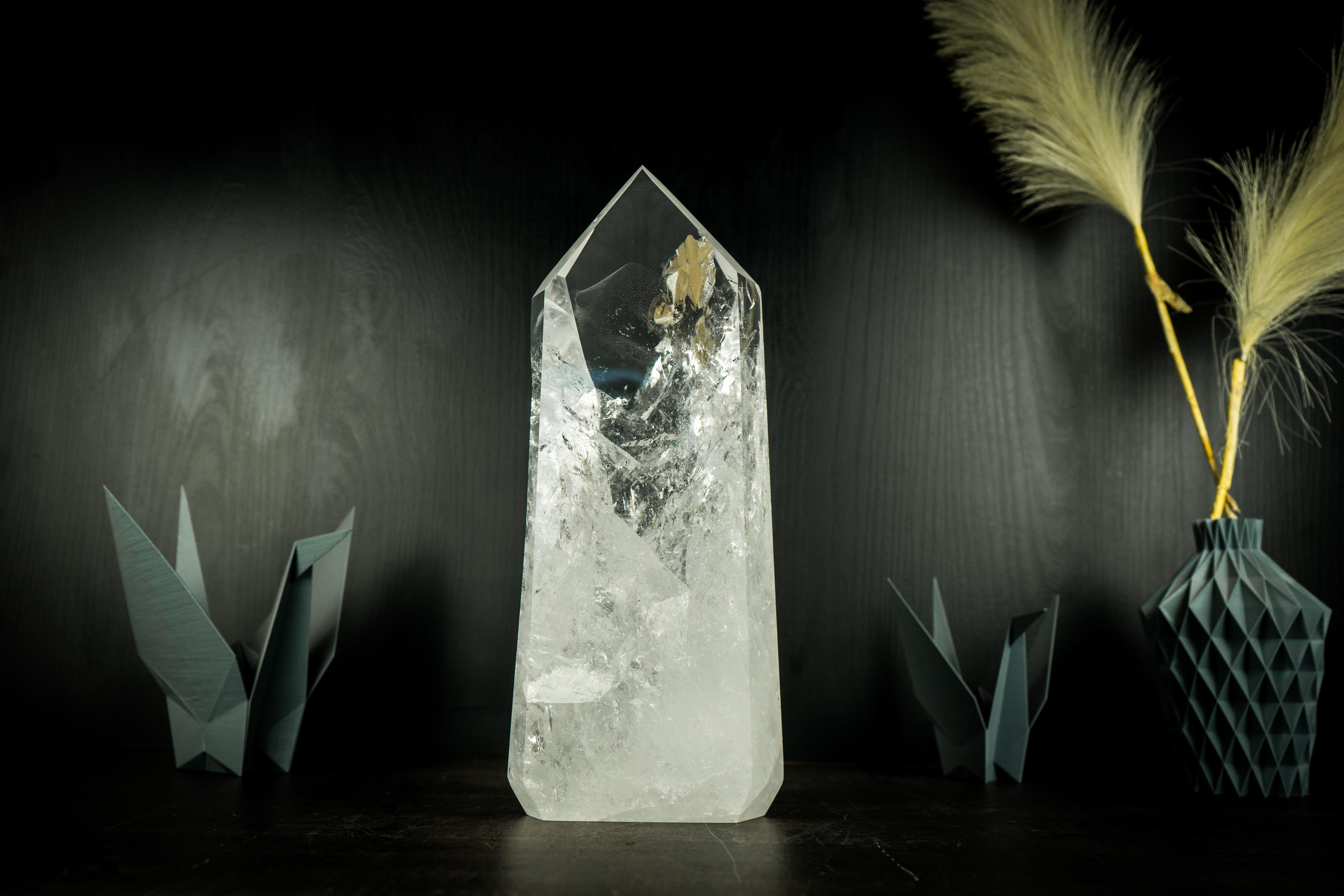 Magnífico Obelisco Alto de Cristal de Cuarzo Lemuriano, Torre de Cristal de Cuarzo, Diamantina Siglo XXI y contemporáneo en venta