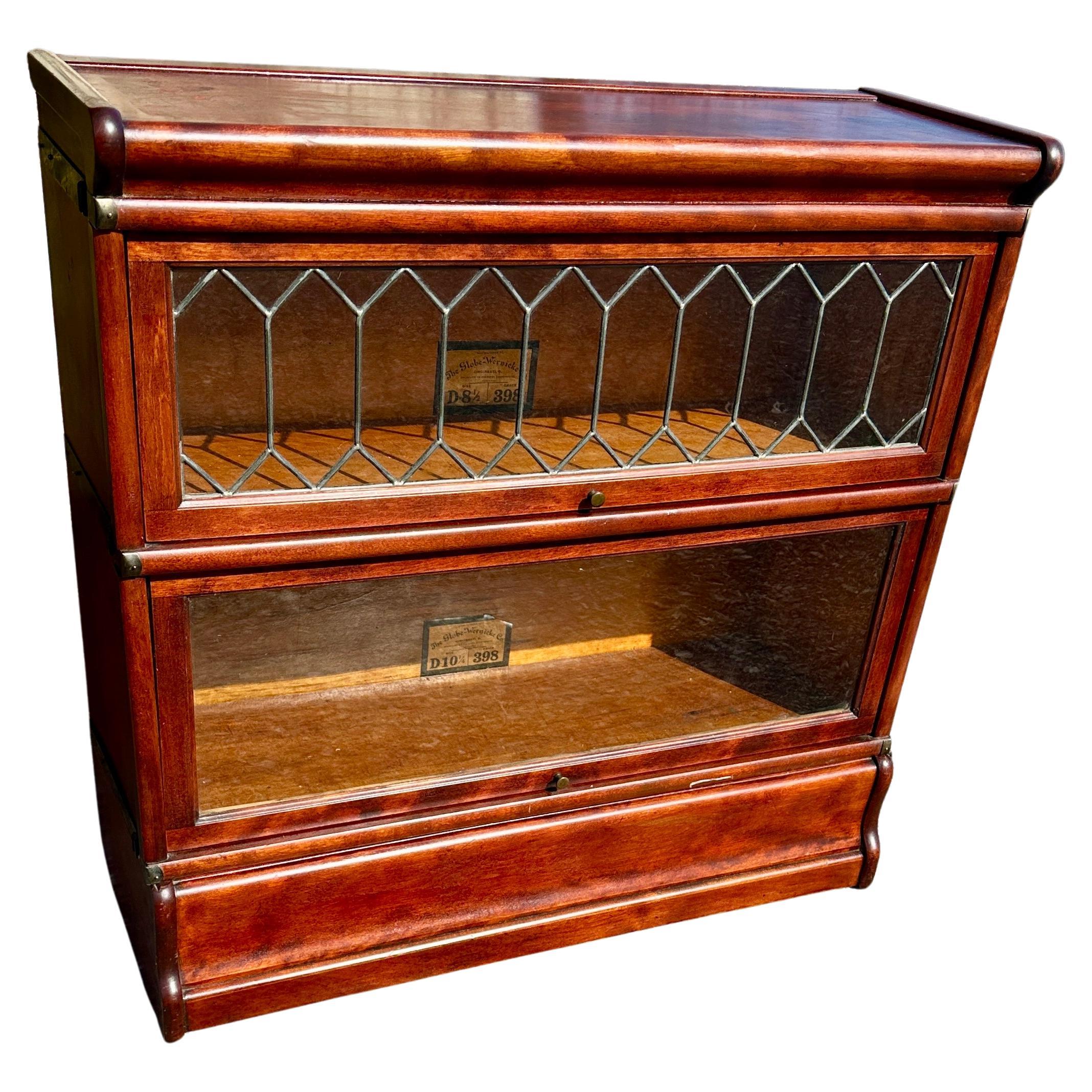 SUPERBes Bücherregal mit zwei Ecken und Barrister aus Bleiglas mit Bleiglas – Stickley-Ära – W7631