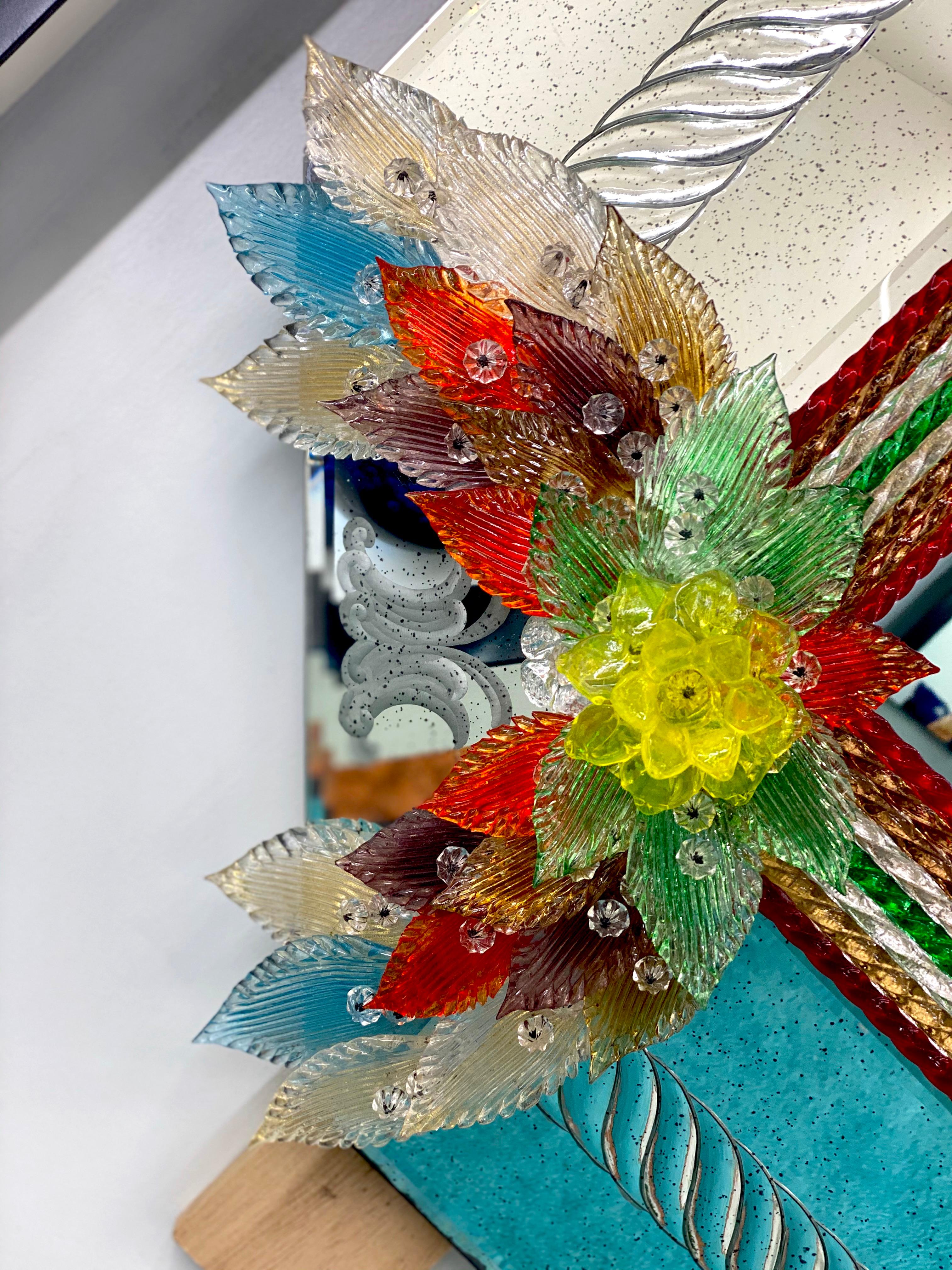 Superbe miroir vénitien en verre de Murano multicolore en vente 1