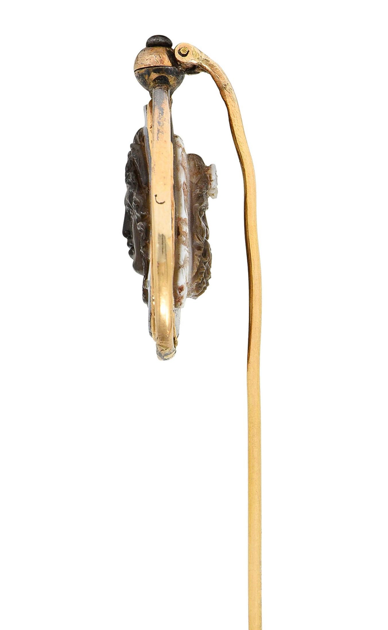 Women's or Men's Superb Victorian Agate Cameo 18 Karat Gold Mythology Perseus Medusa Stickpin For Sale