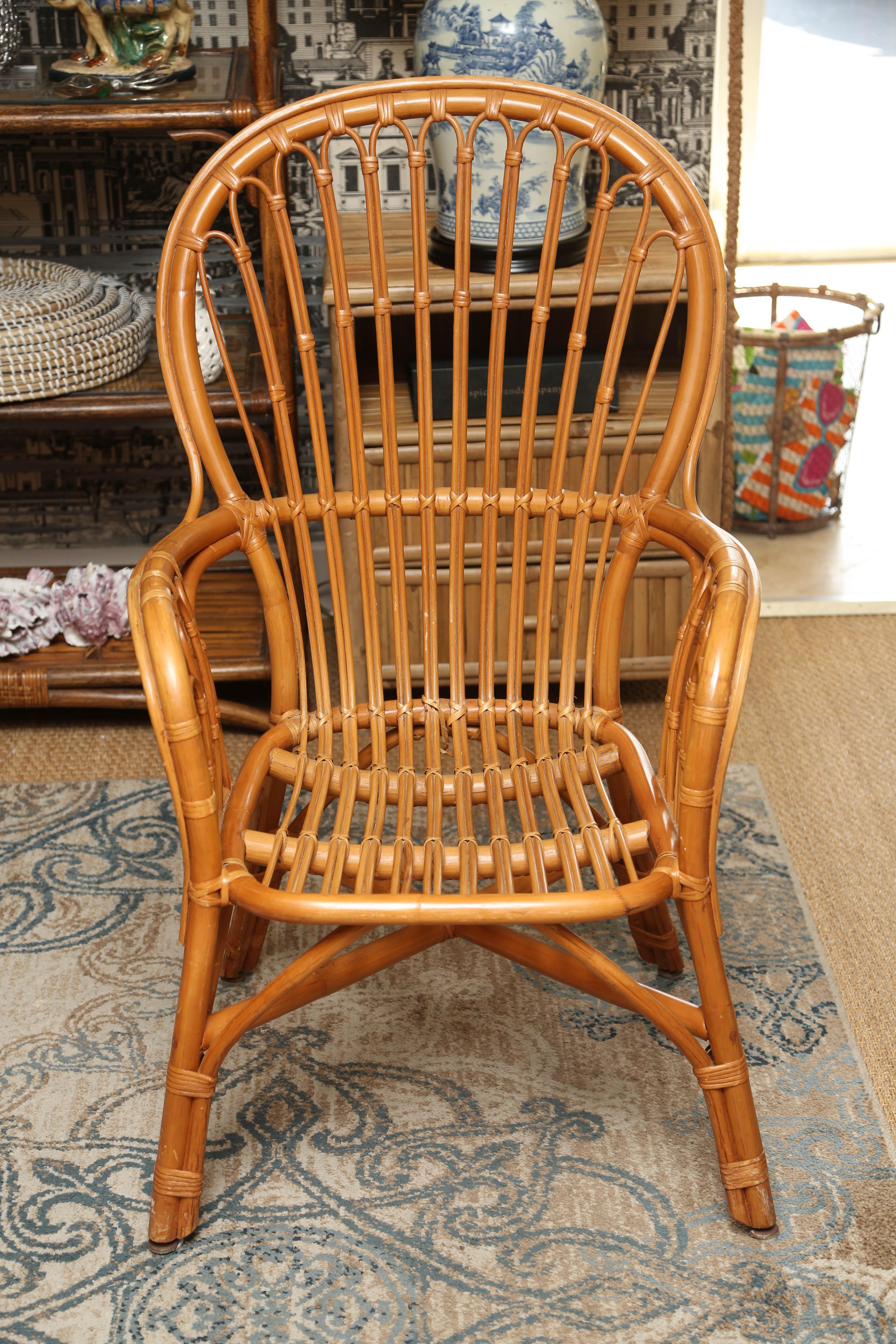 American Superb Vintage Centre Bamboo and Rattan Table with Four Chairs
