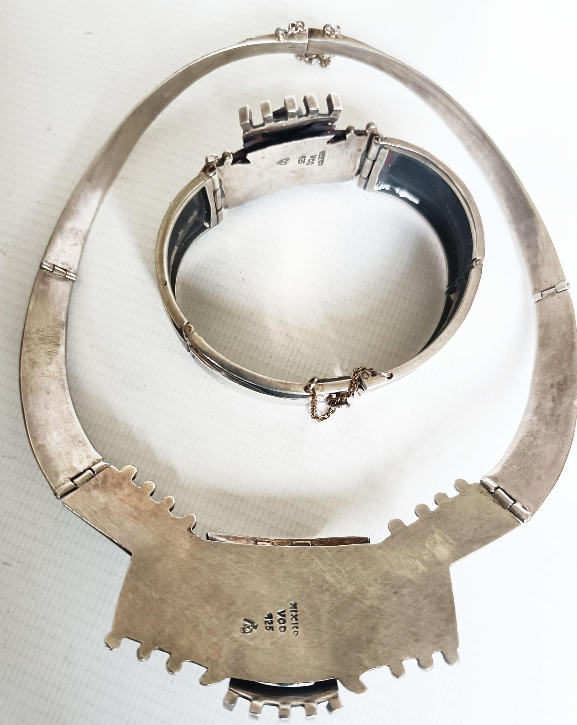 XX secolo Superbo Jewell d'argento d'epoca con design azteco Set di collane Taxco Mexico in vendita