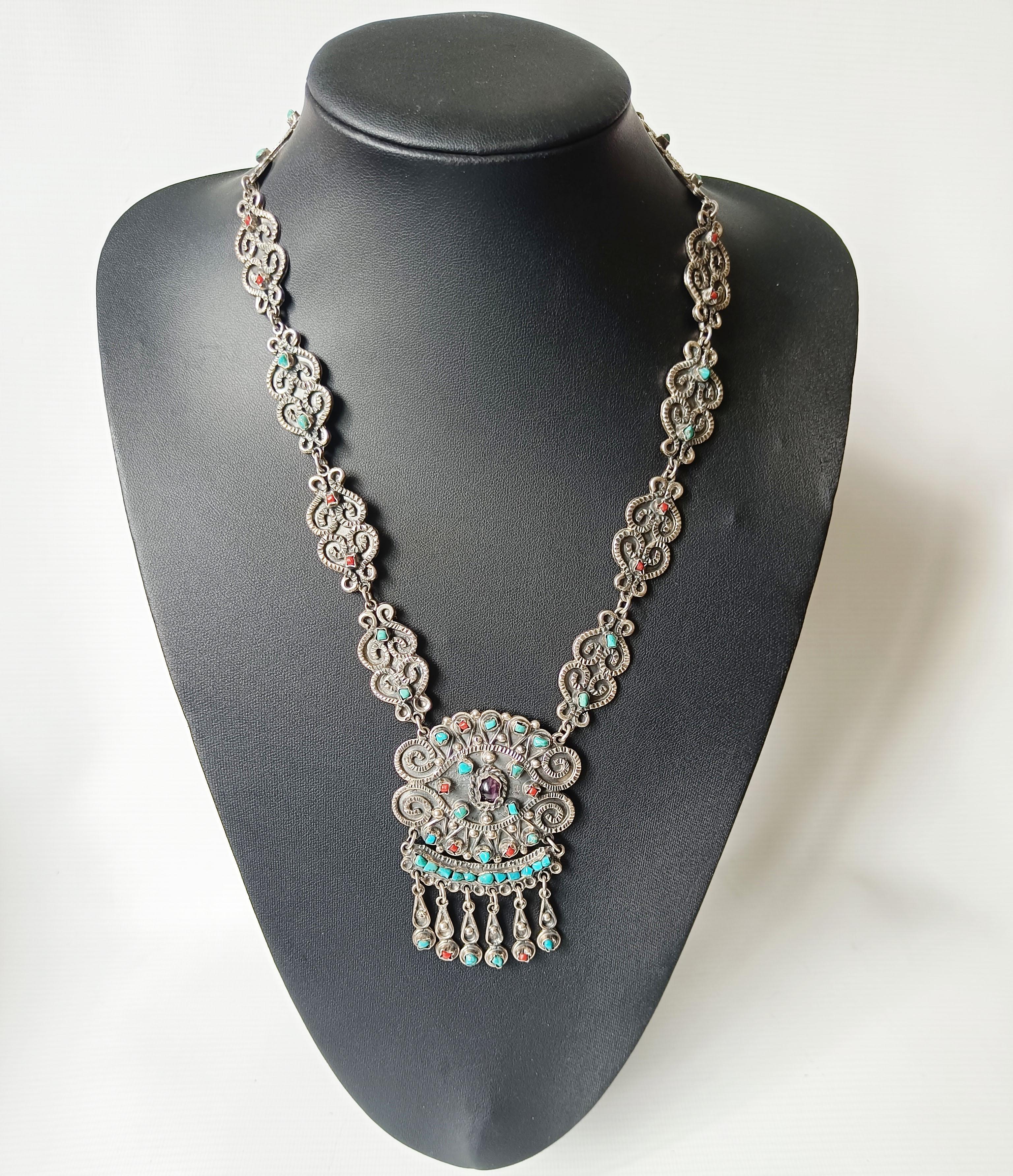 Fatto a mano Superba collana Jewell d'argento d'epoca con design azteco Taxco Mexico in vendita