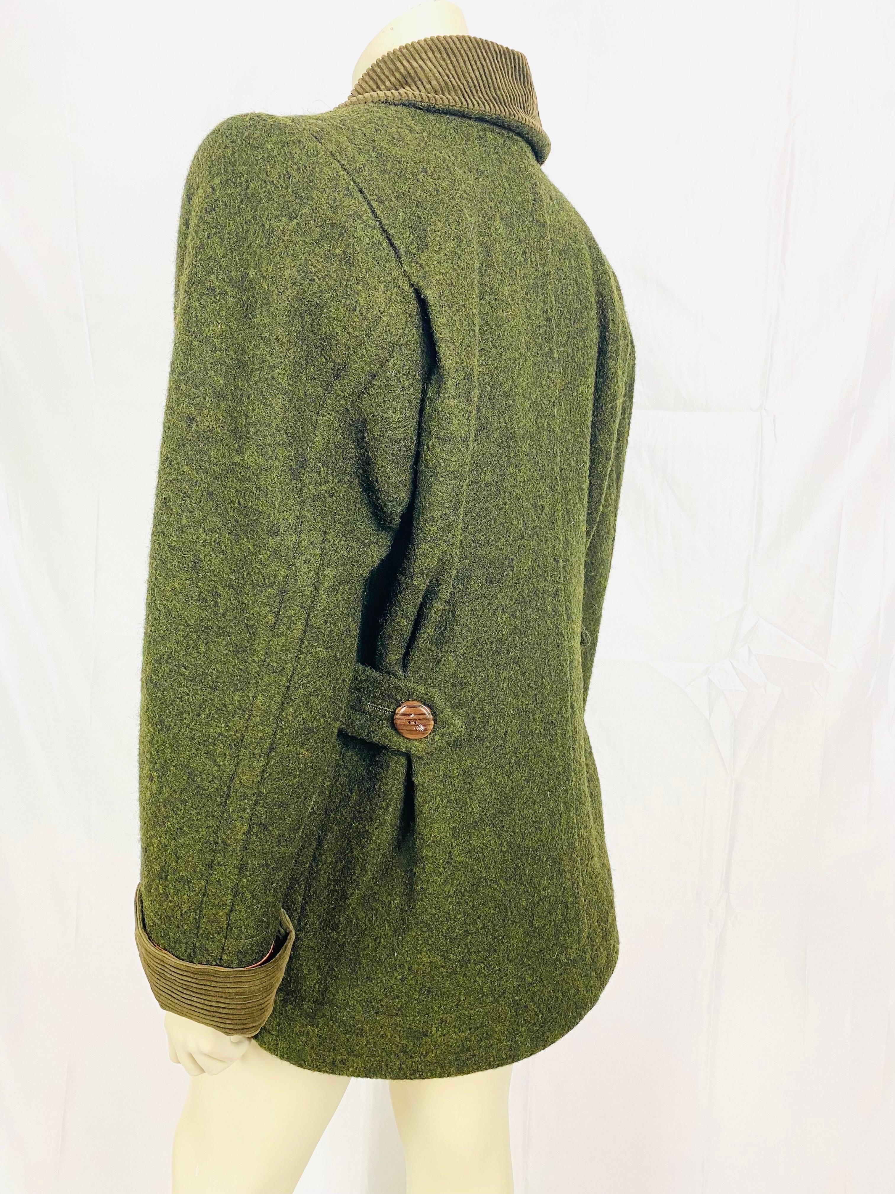 Women's or Men's Superb vintage Yves saint laurent winter jacket circa 1970, in khaki boiled wool