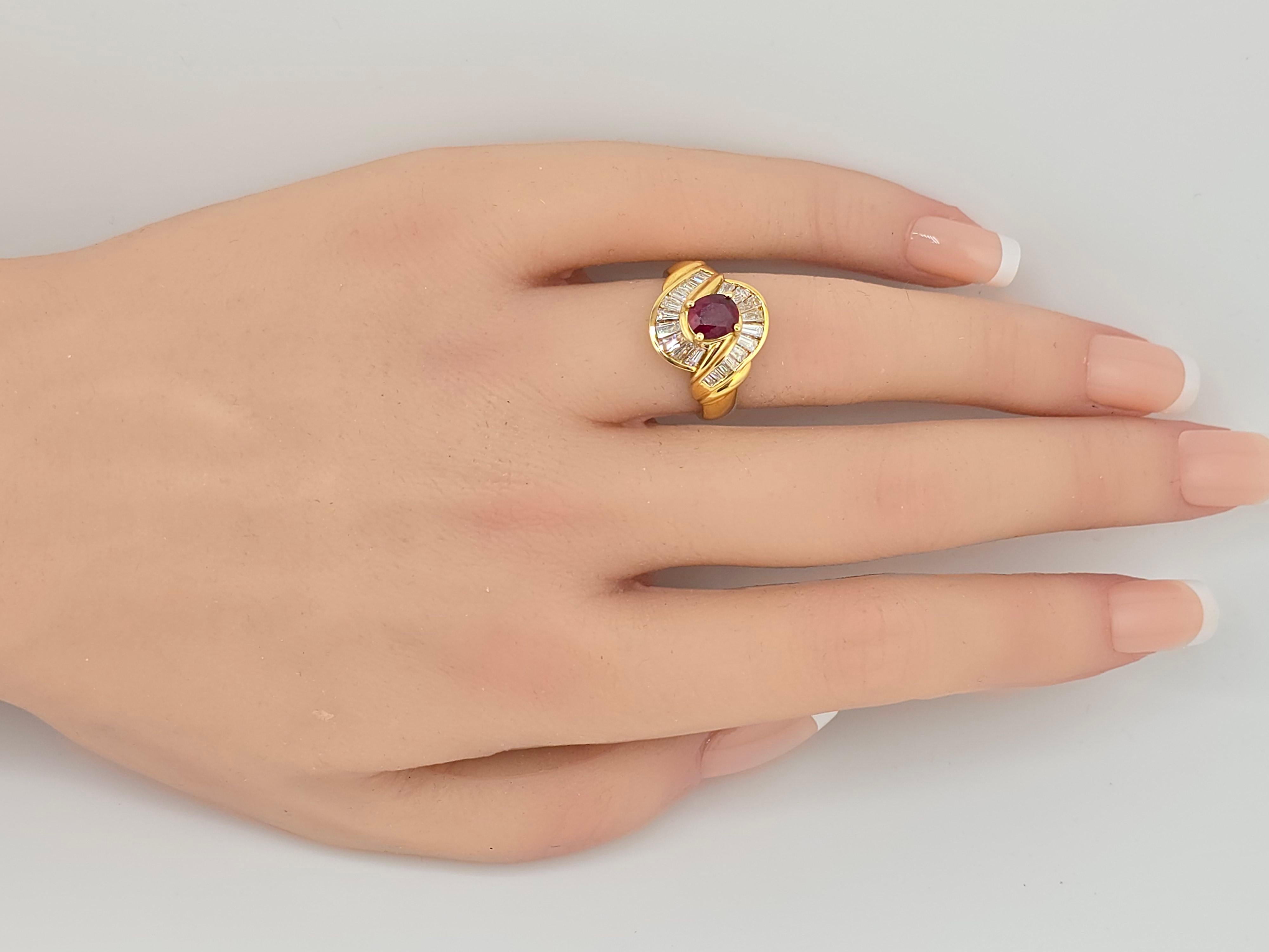 Superb Vivid Ruby & Diamond 18K Yellow Gold Ring 6.90 Grams For Sale 3