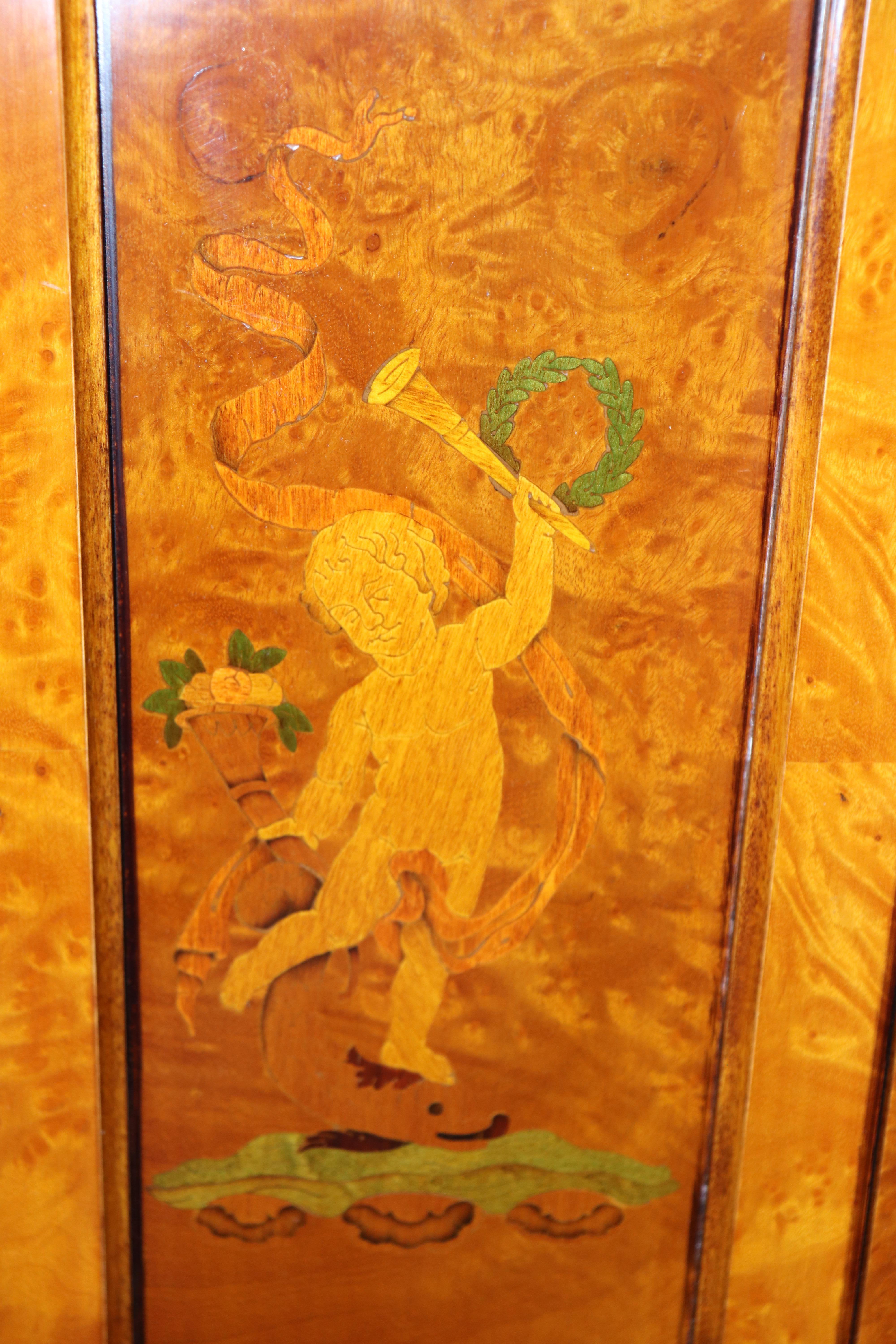 Superba credenza francese figurata Luigi XV in noce e bronzo Rho Mobili d'Epoca in vendita 8