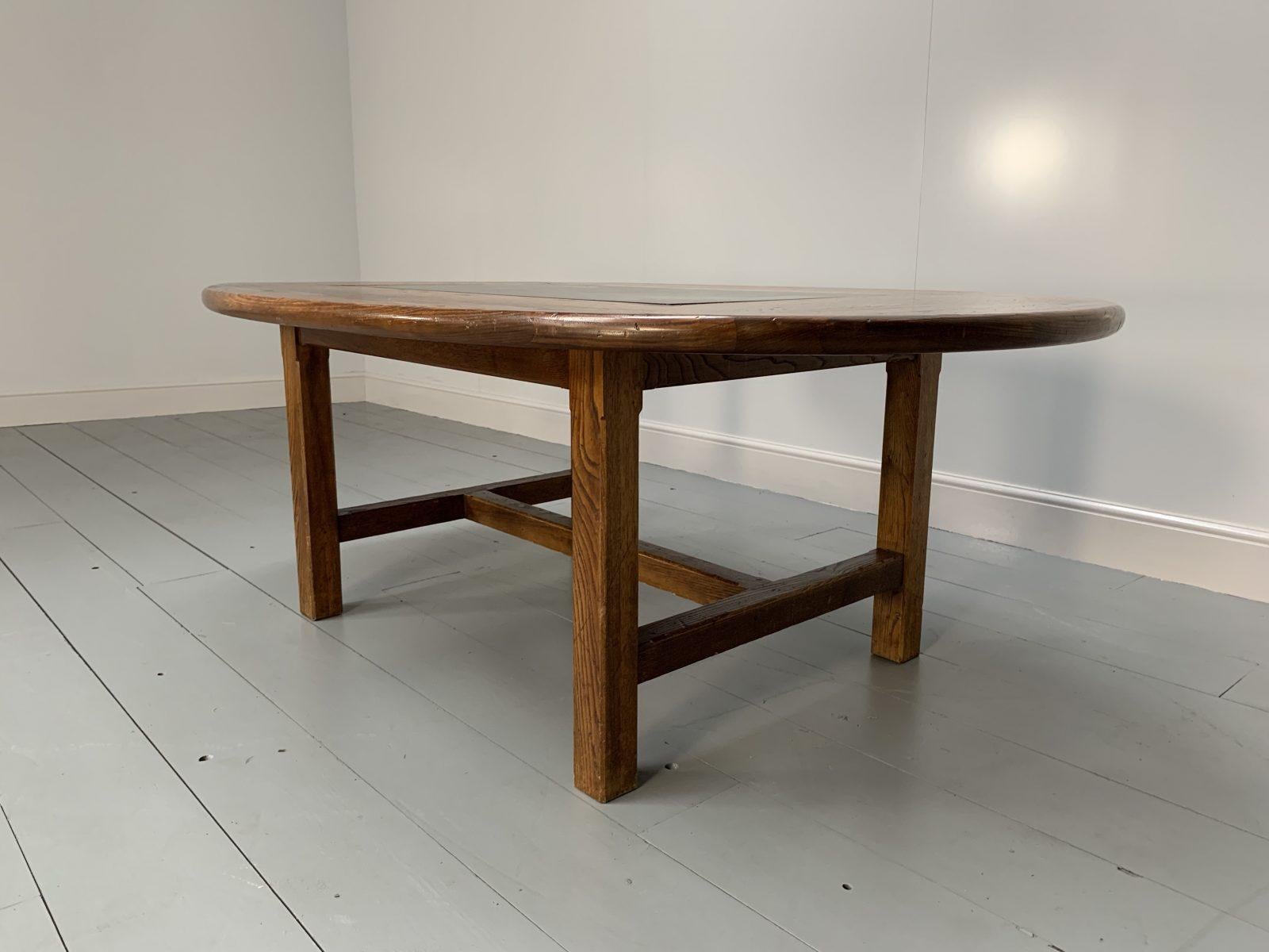 Superb William Yeoward Oval Dining Table in Chestnut and Slate For Sale 3